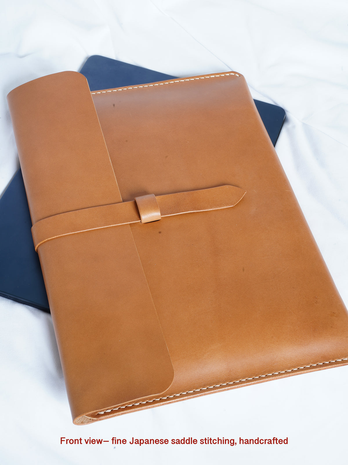 Handgefertigte MacBook Lederhülle | Buttero-Leder Conceria Walpier | Karamell | iPad & MacBook Sleeve 11–16 Zoll