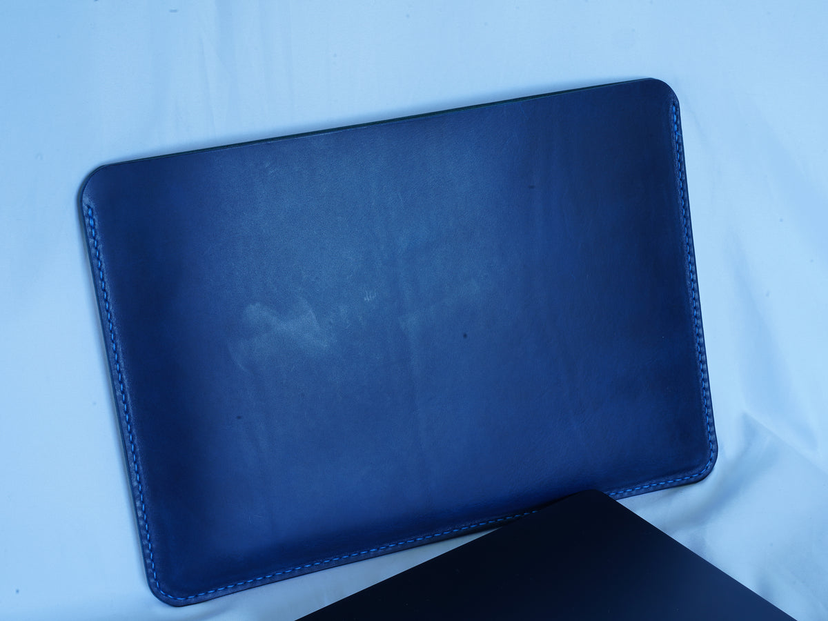 Hand-stitched leather MacBook case | Leather case for Air Pro 13, 14, 15, 16 | Tuscan leather | Badalassi Carlo