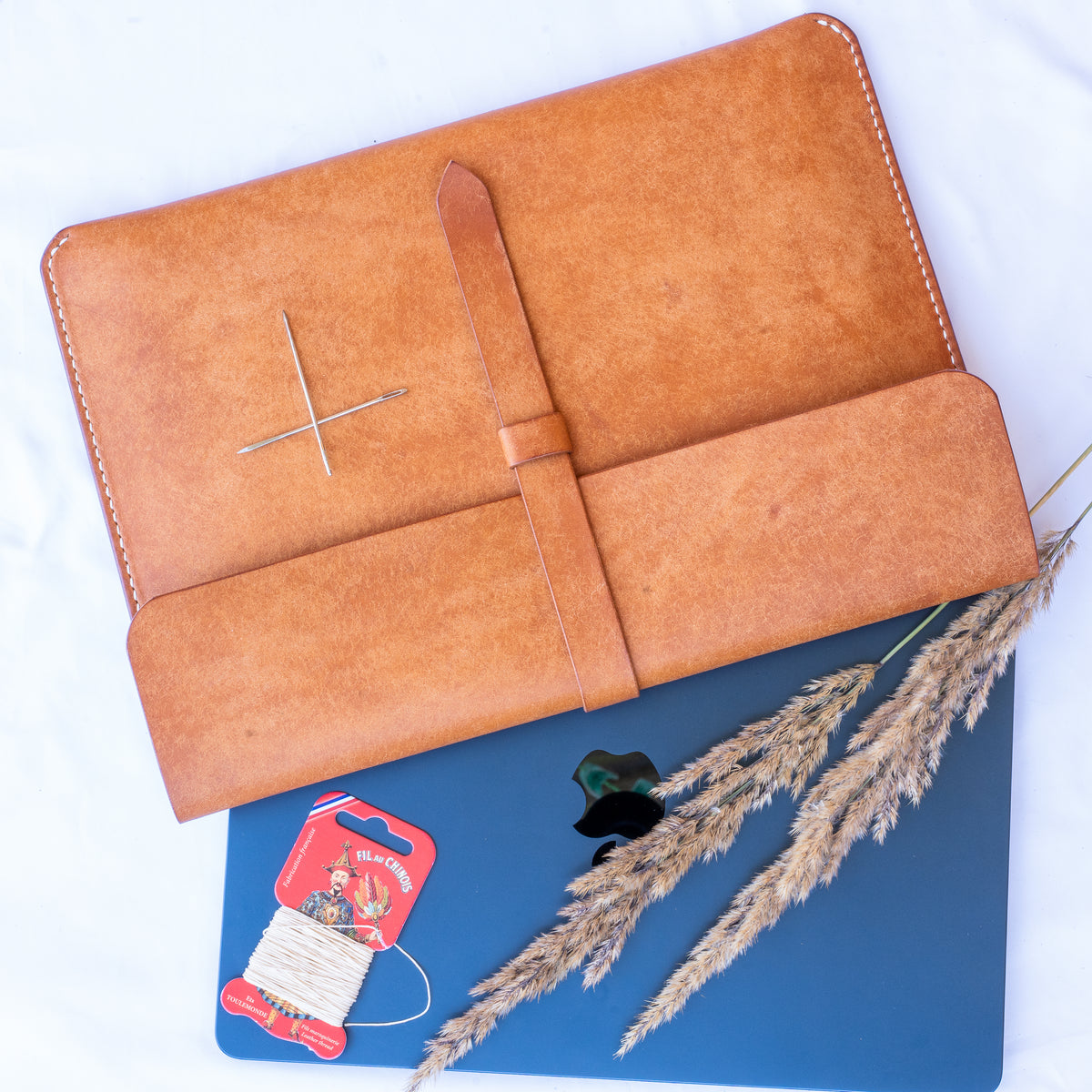 MacBook Ledertasche · Pueblo Olmo | Handgefertigt in Deutschland