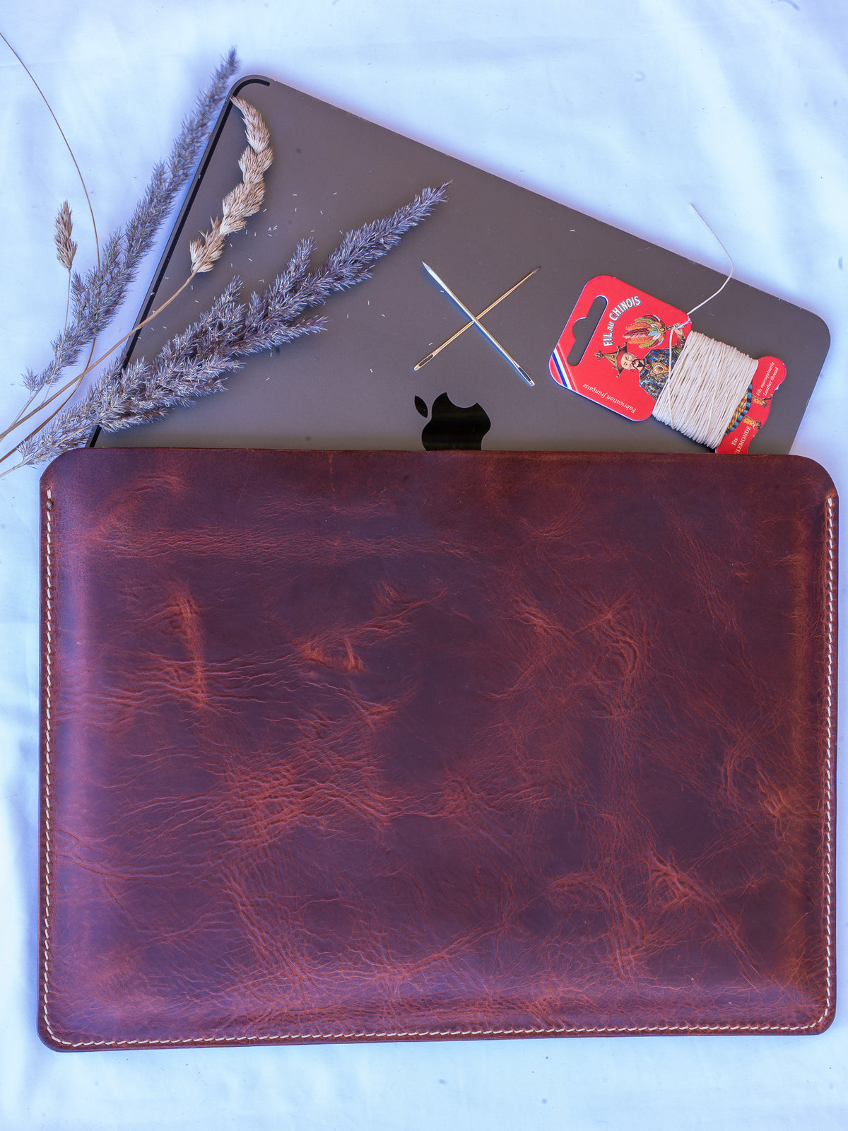Hand-stitched leather MacBook case | Leather case for Air Pro 13, 14, 15, 16 | Tuscan leather | Badalassi Carlo