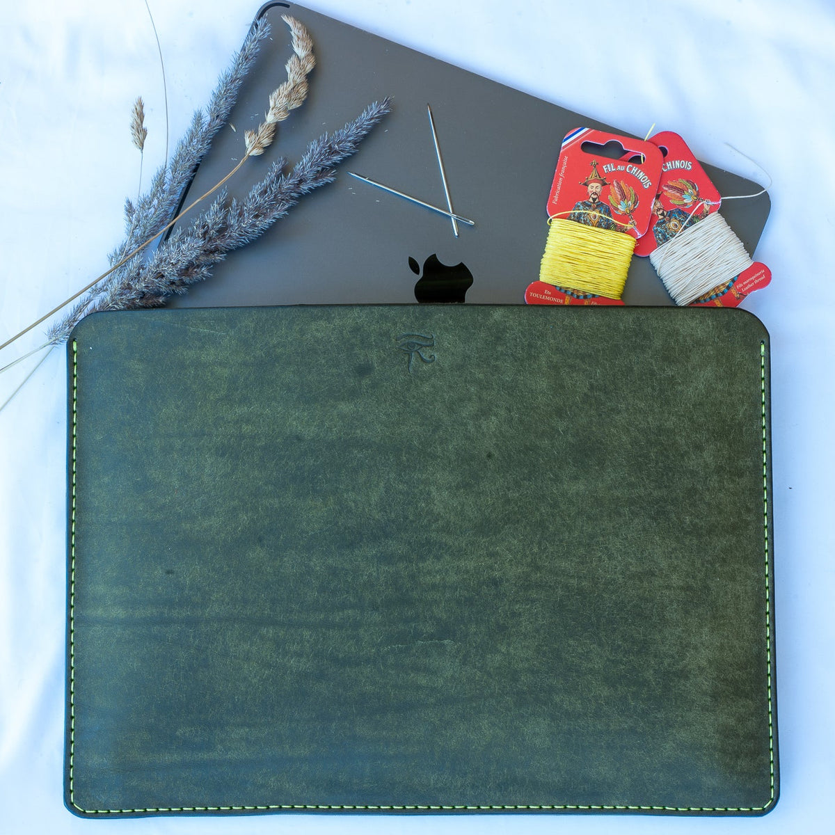 Premium MacBook Sleeve | Hand-stitched Tuscan leather | Leather iPad Pro MacBook Air Pro case