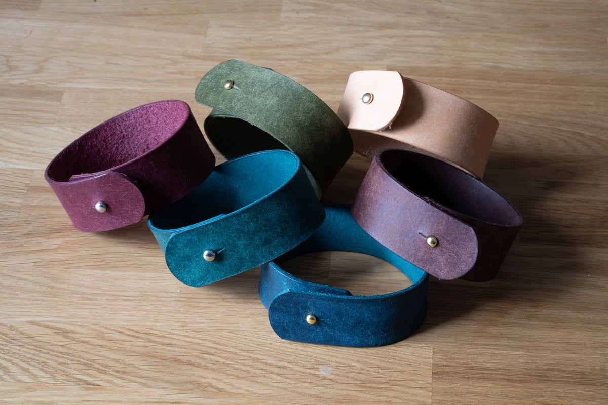 Attaches de rideaux en cuir faites à la main | Cuir tanné végétal | 20-30cm | Sans perçage | Embrasses de rideaux | Remise sur quantité jusqu'à 20%