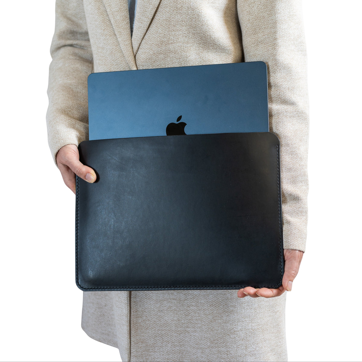 Housse MacBook en cuir cousue main | Housse en cuir Air Pro 13 14 15 16 | Badalassi Carlo | Bone