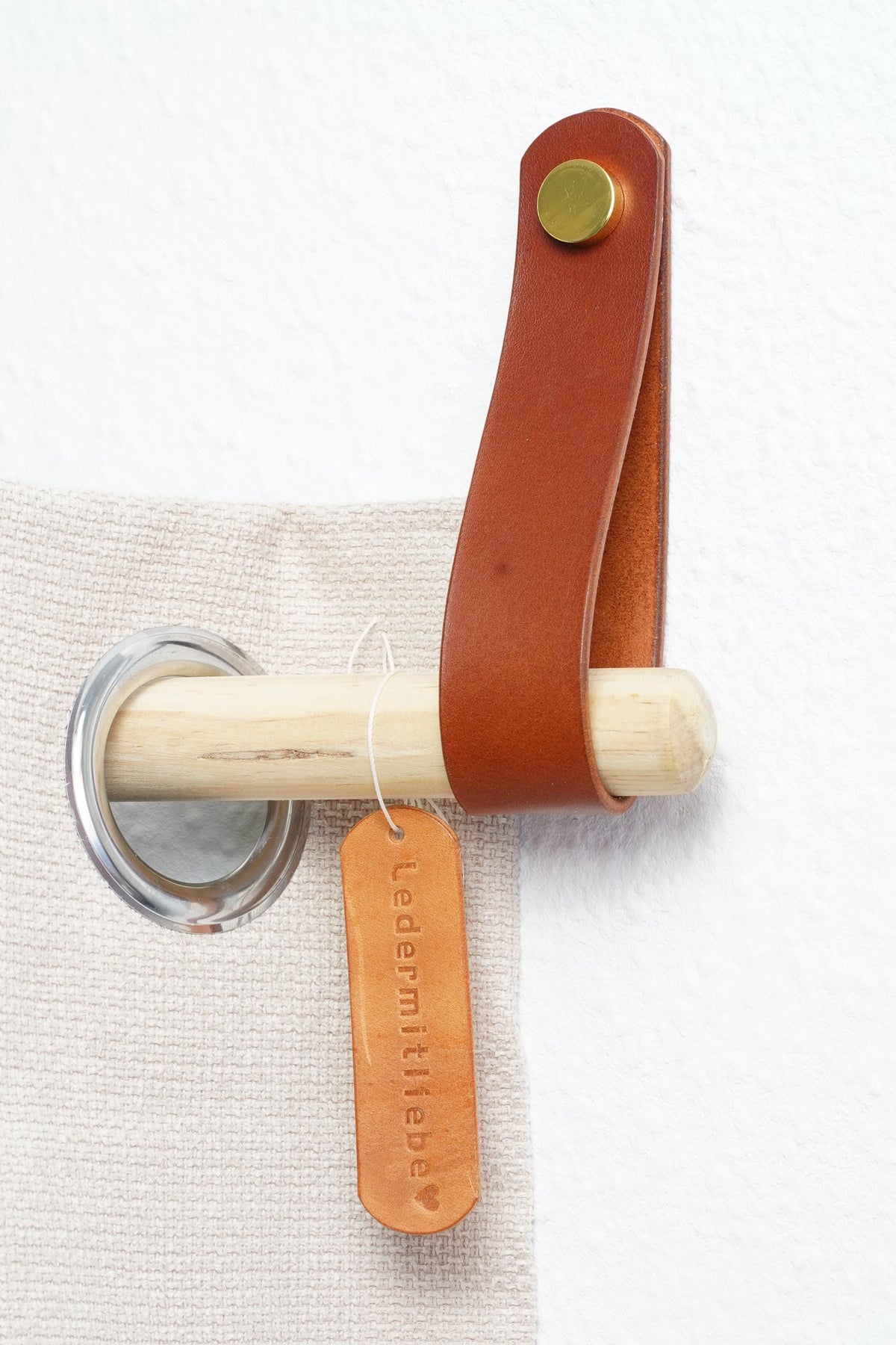 Leder Raffhalter – Vorhangstangenhalter – Gardinstangenhalter. Butteroleder
