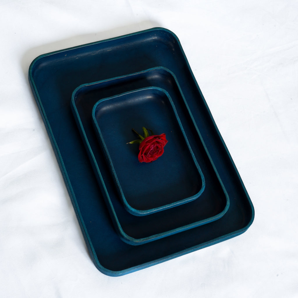 Navy Blue Leather Tray Organizer | Valet Tray & Key Holder Made of Vegetable-Tanned Leather | Handmade Leather Desk Tray