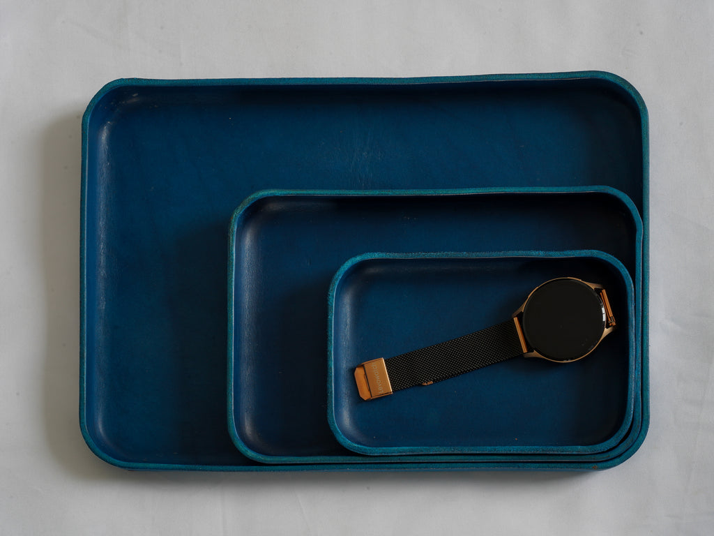 Navy Blue Leather Tray Organizer | Valet Tray & Key Holder Made of Vegetable-Tanned Leather | Handmade Leather Desk Tray