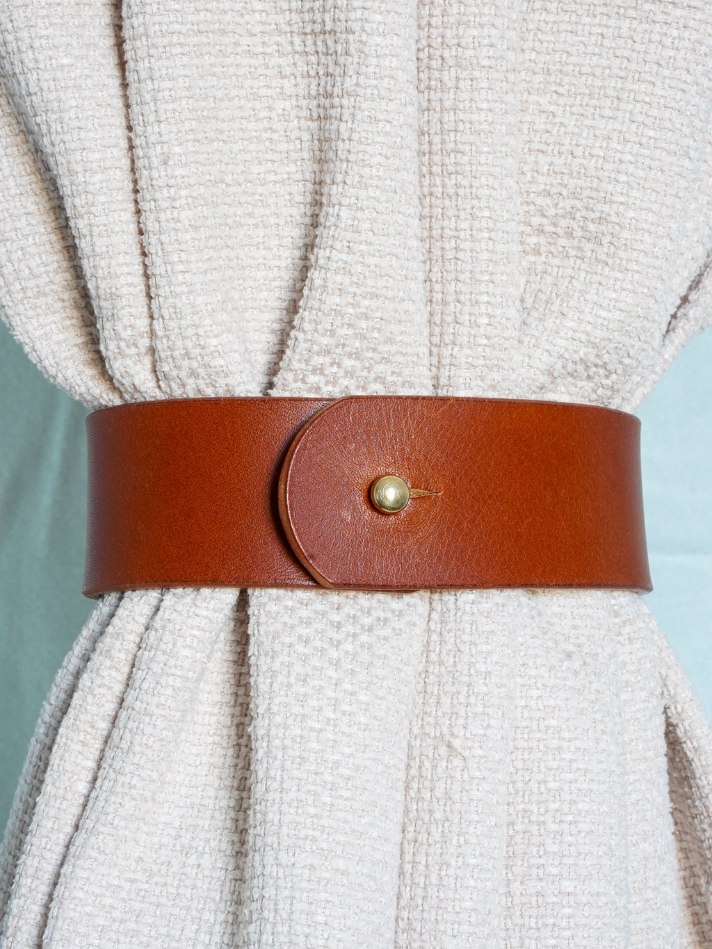 Leder Raffhalter Handmade – Gardinenhalter Veg Tan Buttero | Conceria Walpier | 14 Farben | 5 Größen | Ohne Bohren