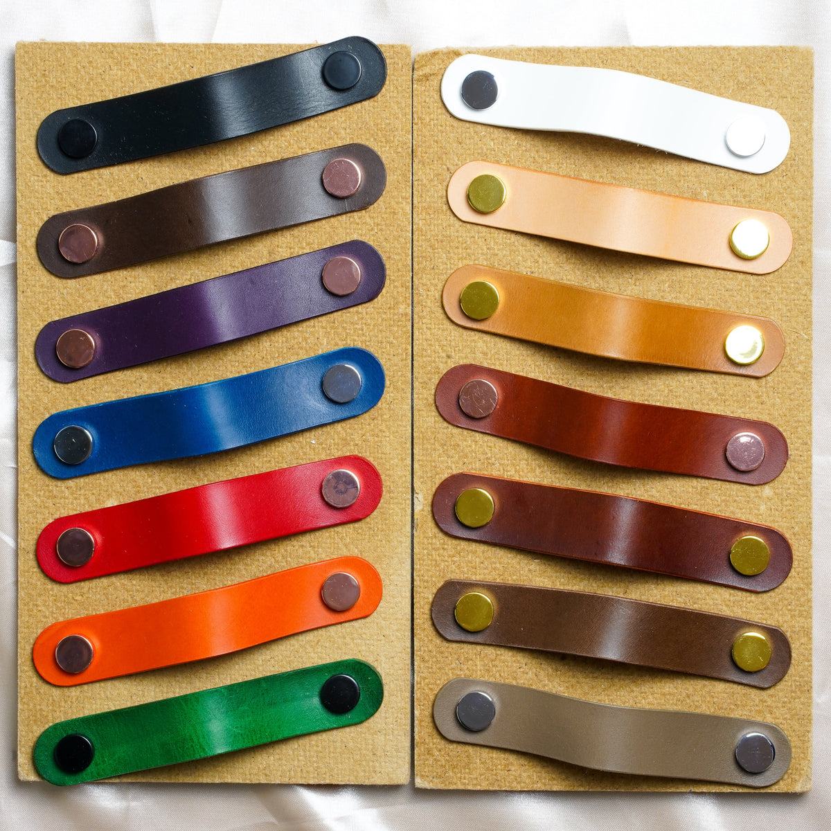 Handgefertigte Leder-Möbelgriffe | Schubladen- & Schrankgriffe | Für IKEA Pax Kallax Hemnes | Pflanzlich gegerbtes Leder | Made in Germany (Kopie)
