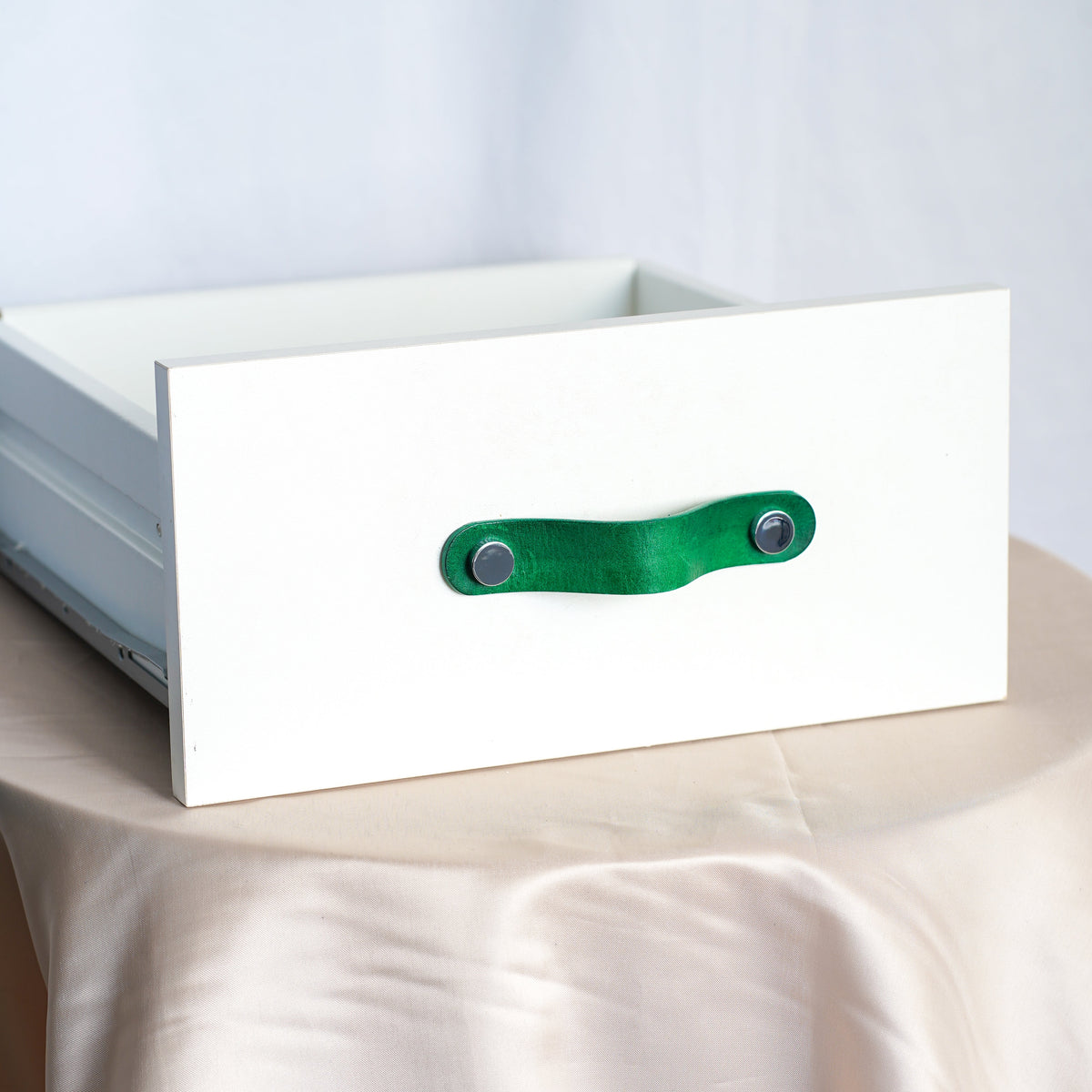 Poignées en cuir faites main | Boutons de tiroir et de meuble | Pour IKEA Pax Kallax Hemnes | Cuir tanné végétal | Fabriqué en Allemagne