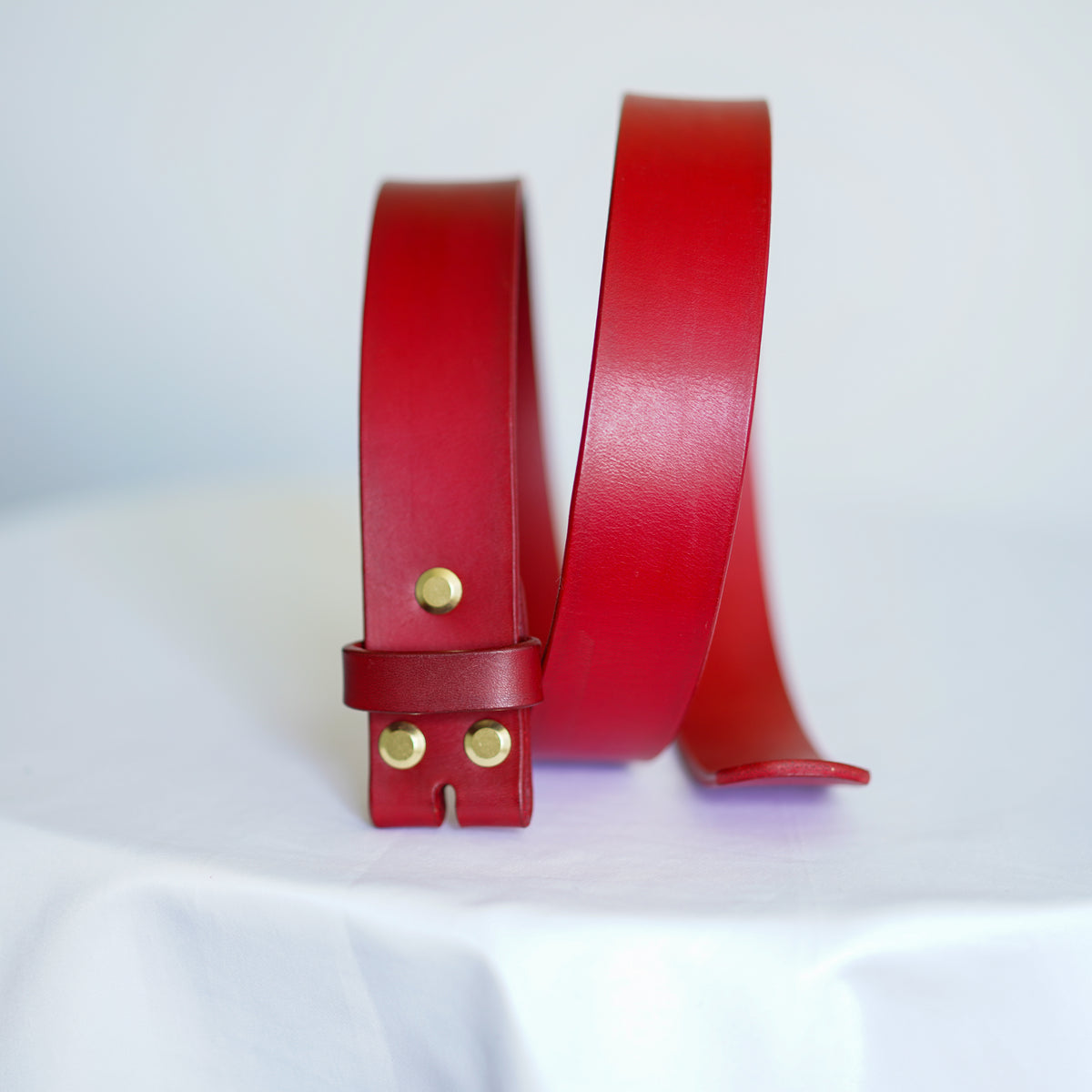 Gürtelriemen ohne Schnalle | Leder vegetabil gegerbt | Rot  | Gürtel- Blank 2-4cm