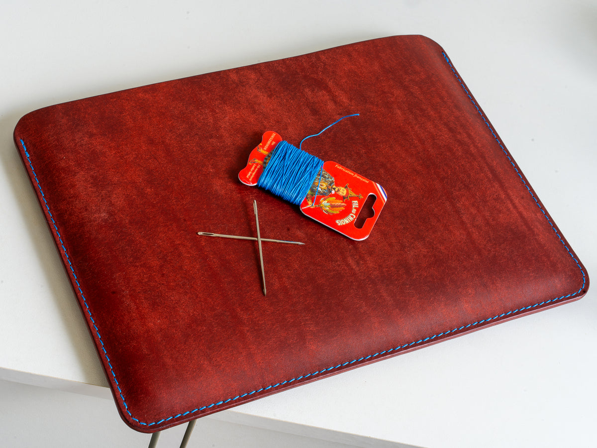 Premium MacBook Sleeve | Hand-stitched Tuscan leather | Leather iPad Pro MacBook Air Pro case