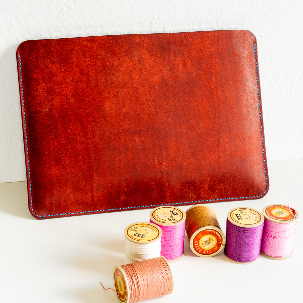 Premium MacBook Sleeve | Hand-stitched Tuscan leather | Leather iPad Pro MacBook Air Pro case