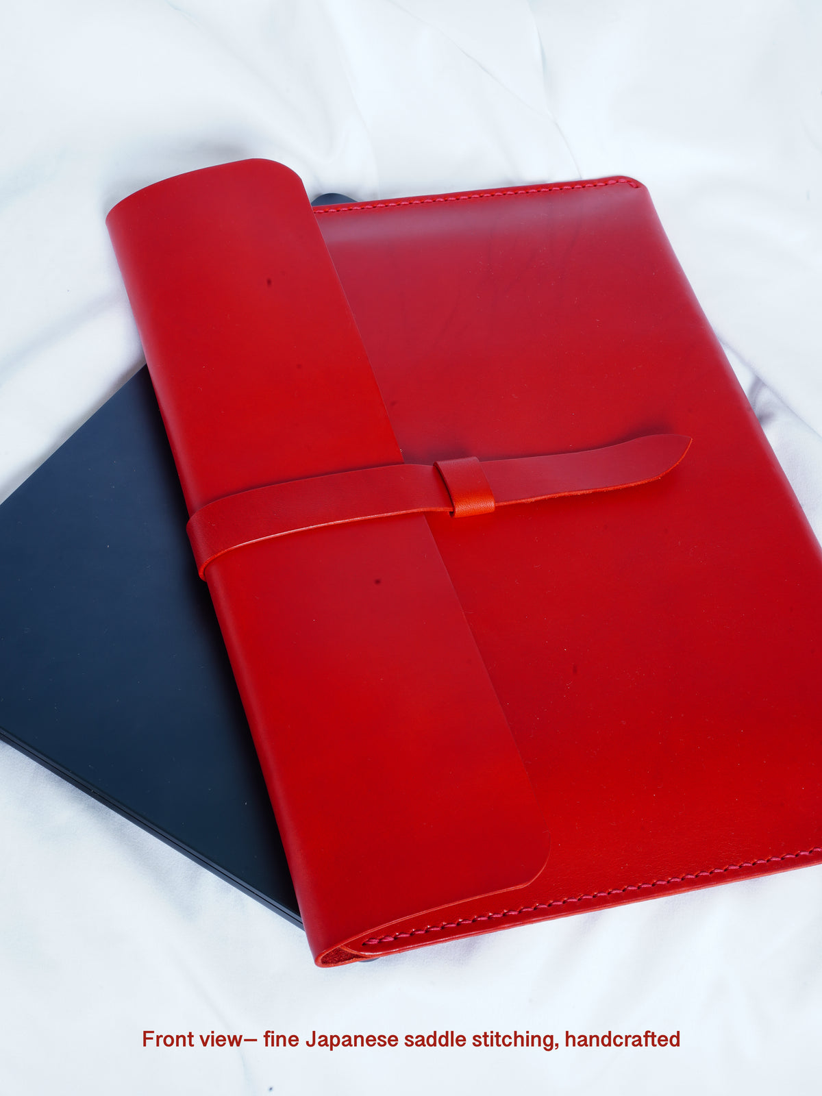 Handgefertigte MacBook Lederhülle | Buttero-Leder Conceria Walpier | Rot | iPad & MacBook Sleeve 11–16 Zoll (Kopie)