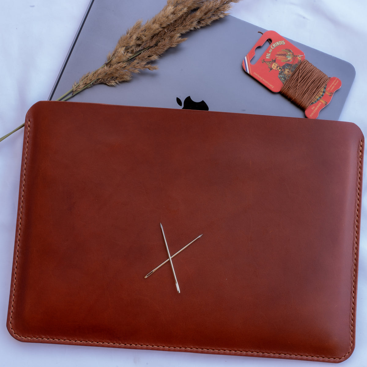 Handgefertigte MacBook Lederhülle | Buttero-Leder Conceria Walpier | Cognac | iPad & MacBook Sleeve 11–16 Zoll (Kopie) (Kopie) (Kopie)