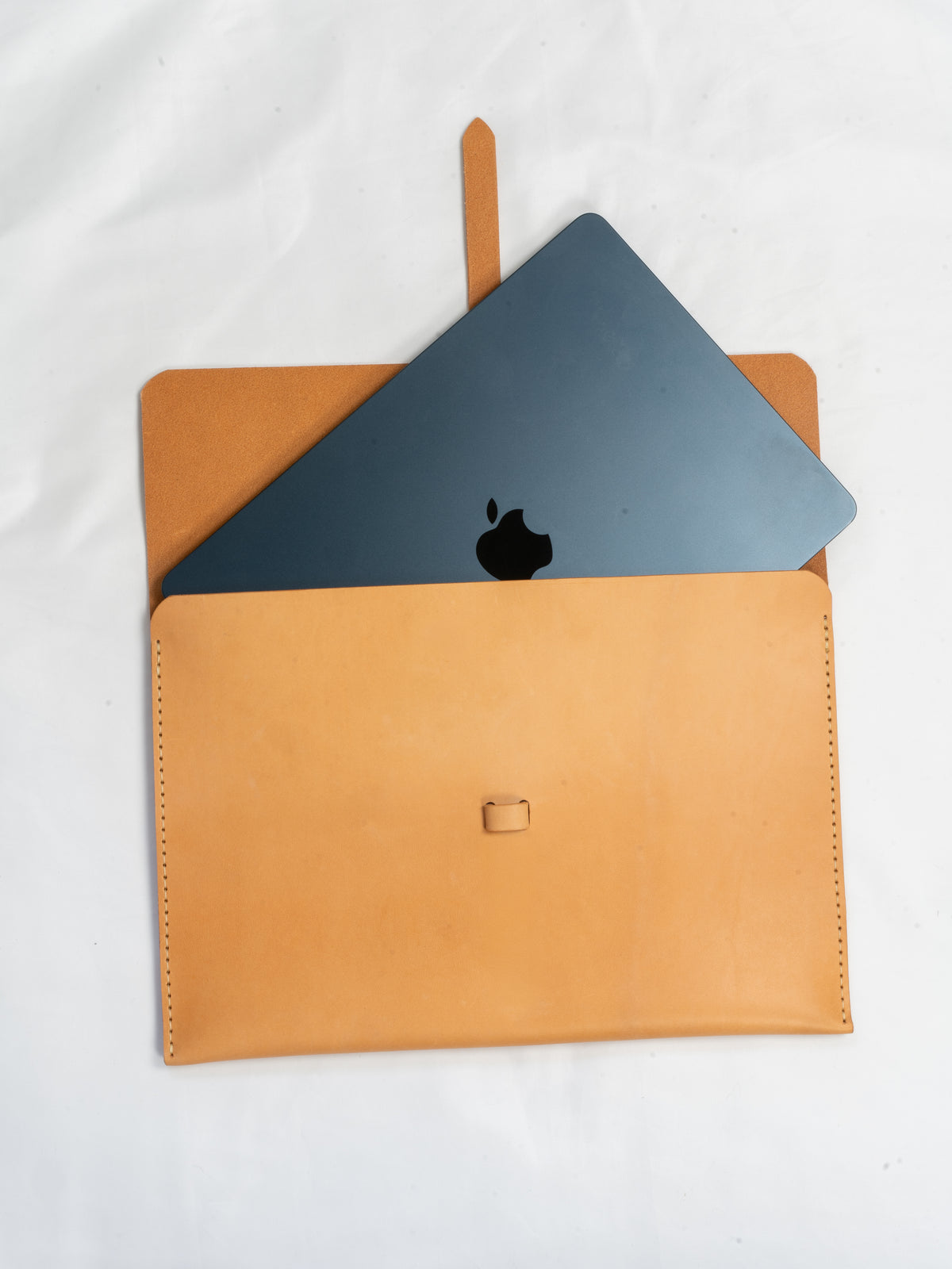 MacBook Hülle Leder aus handgenäht | Lederhülle Air Pro 13 14 15 16 |  Buttero leder Conceria Walpier