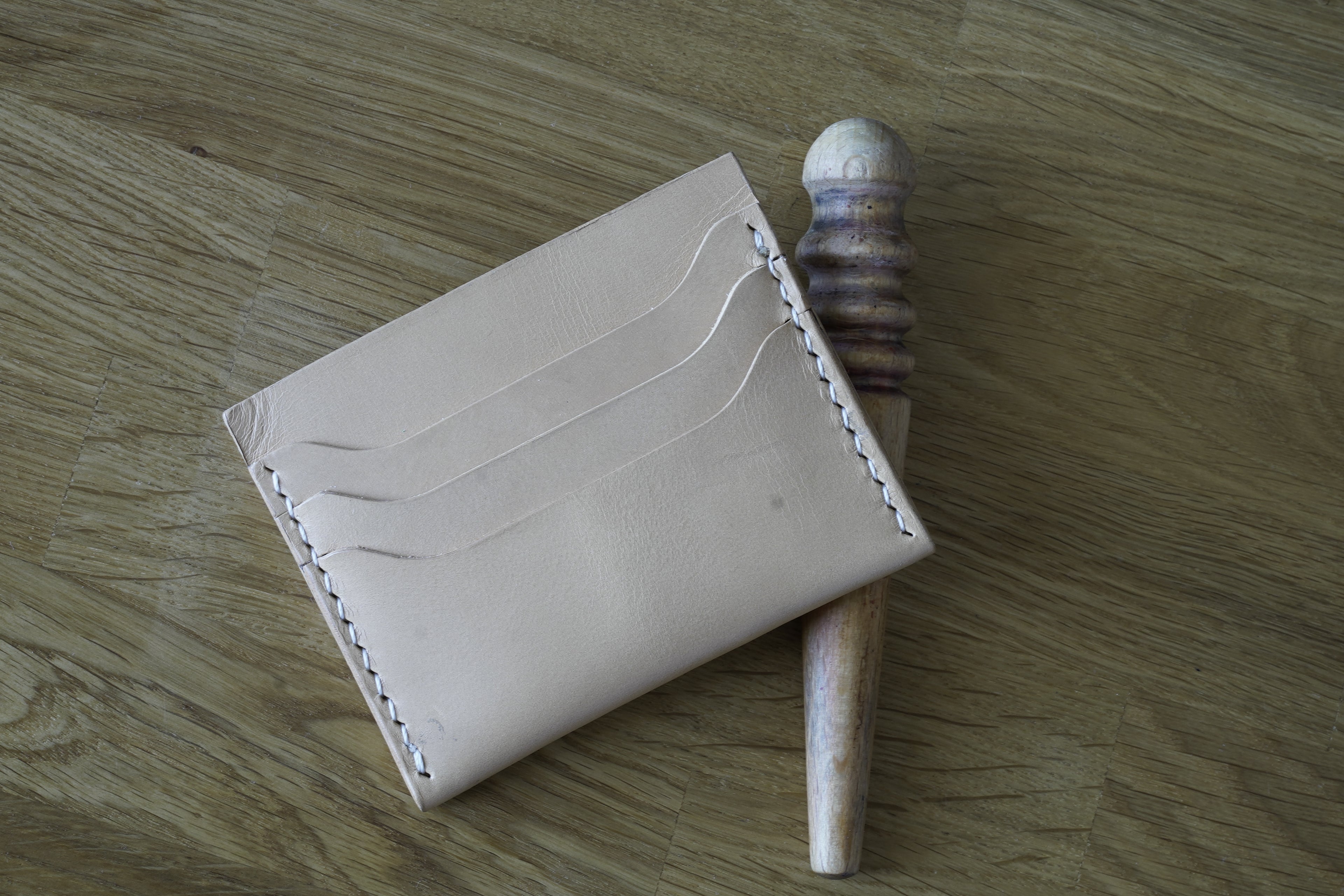 Kartenetui aus Buttero Leder | Handgenähtes Bifold Portemonnaie| Natur