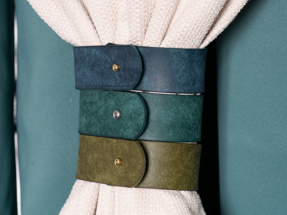 Attaches de rideaux en cuir faites à la main | Cuir tanné végétal | 20-30cm | Sans perçage | Embrasses de rideaux | Remise sur quantité jusqu'à 20%