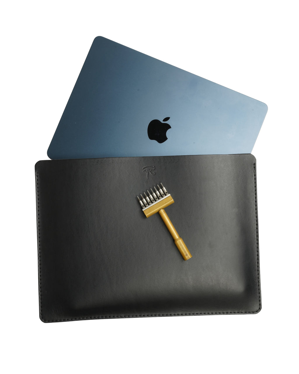 Handcrafted MacBook Leather Case | iPad & MacBook Sleeve | Vegetable Tan Leather by the renowned Conceria Walpier