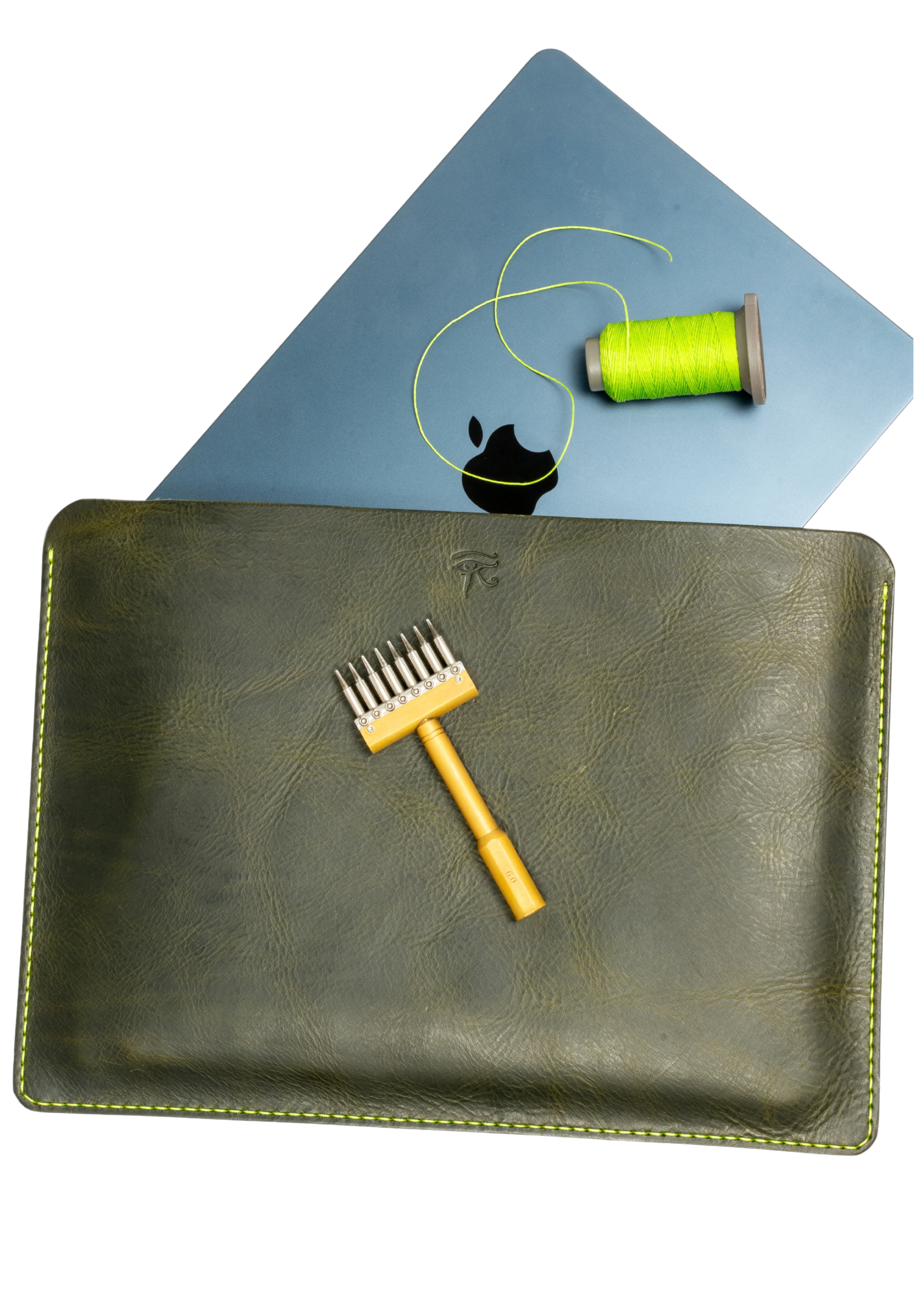 Handmade leather MacBook case | MacBook sleeve for Air Pro 13-16" | Vegetable-tanned iPad case | Made in Germany