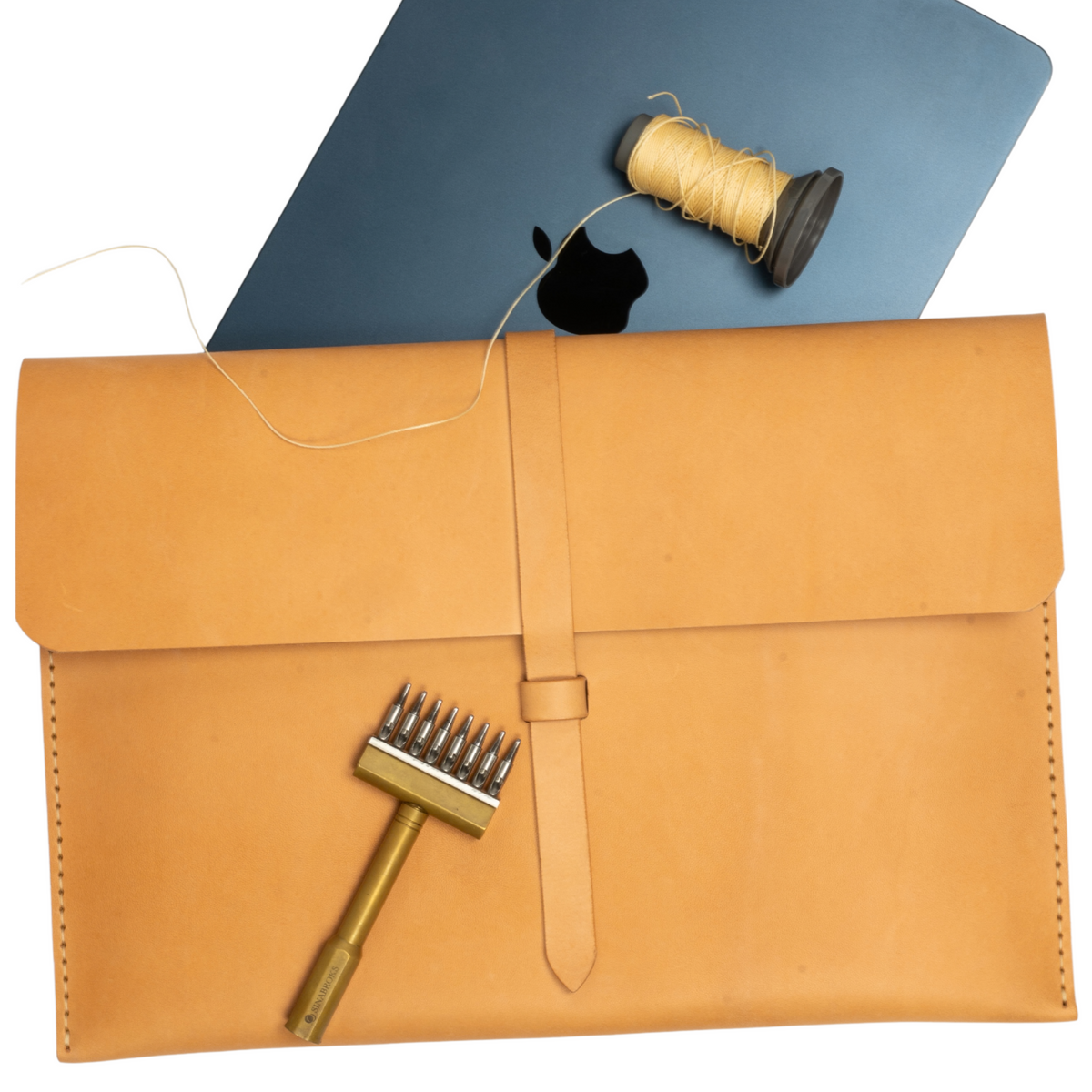 MacBook Hülle Leder aus handgenäht | Lederhülle Air Pro 13 14 15 16 |  Buttero leder Conceria Walpier