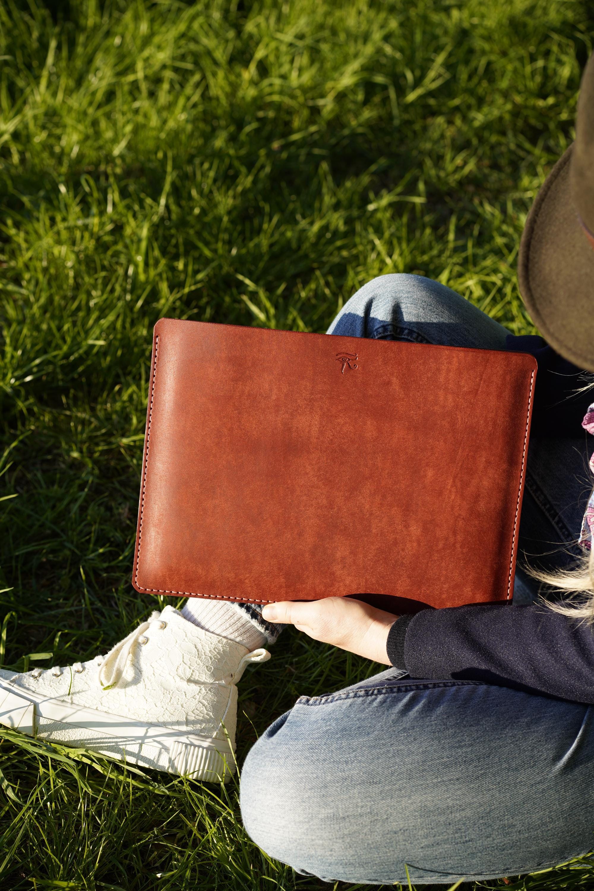 Leather MacBook sleeve | MacBook Case | minimalist iPad sleeve | Laptop case 11, 13, 14, 15, 16,17