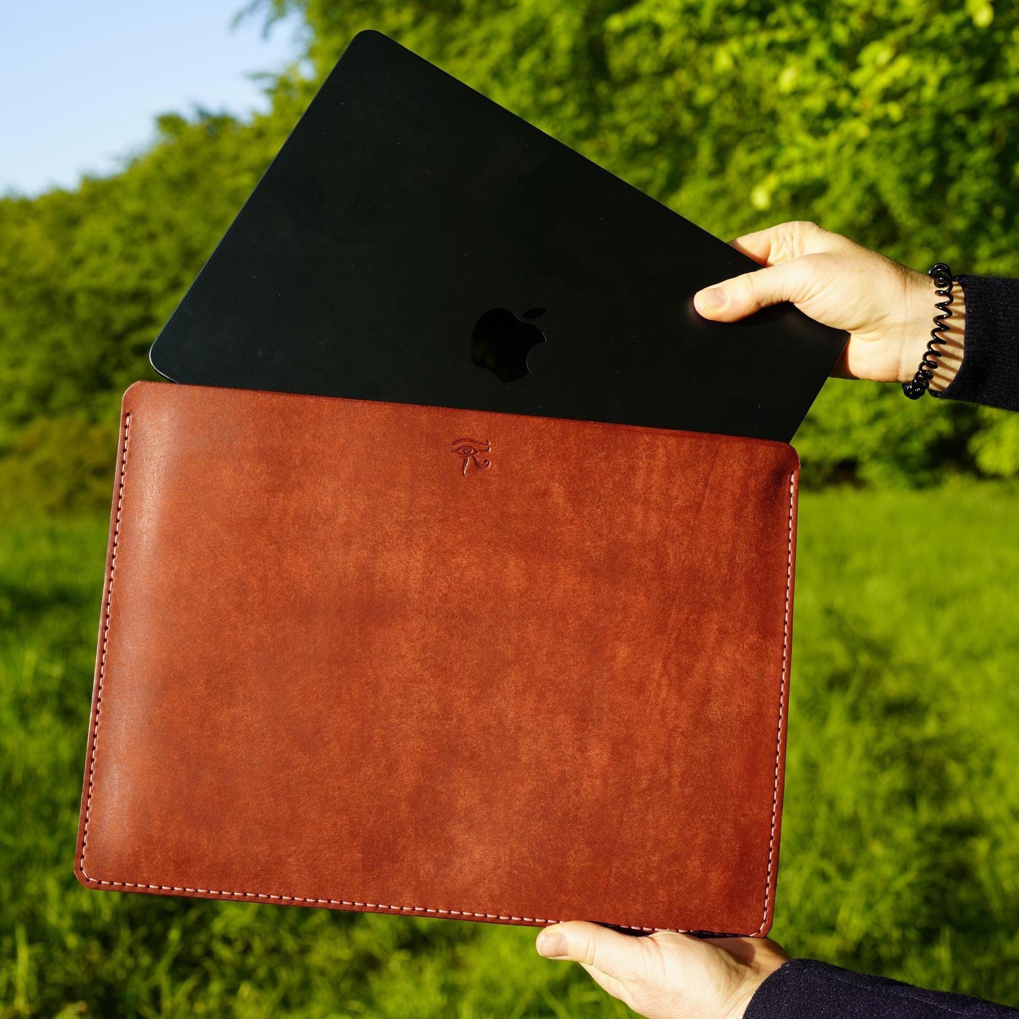 Leather MacBook sleeve | MacBook Case | minimalist iPad sleeve | Laptop case 11, 13, 14, 15, 16,17