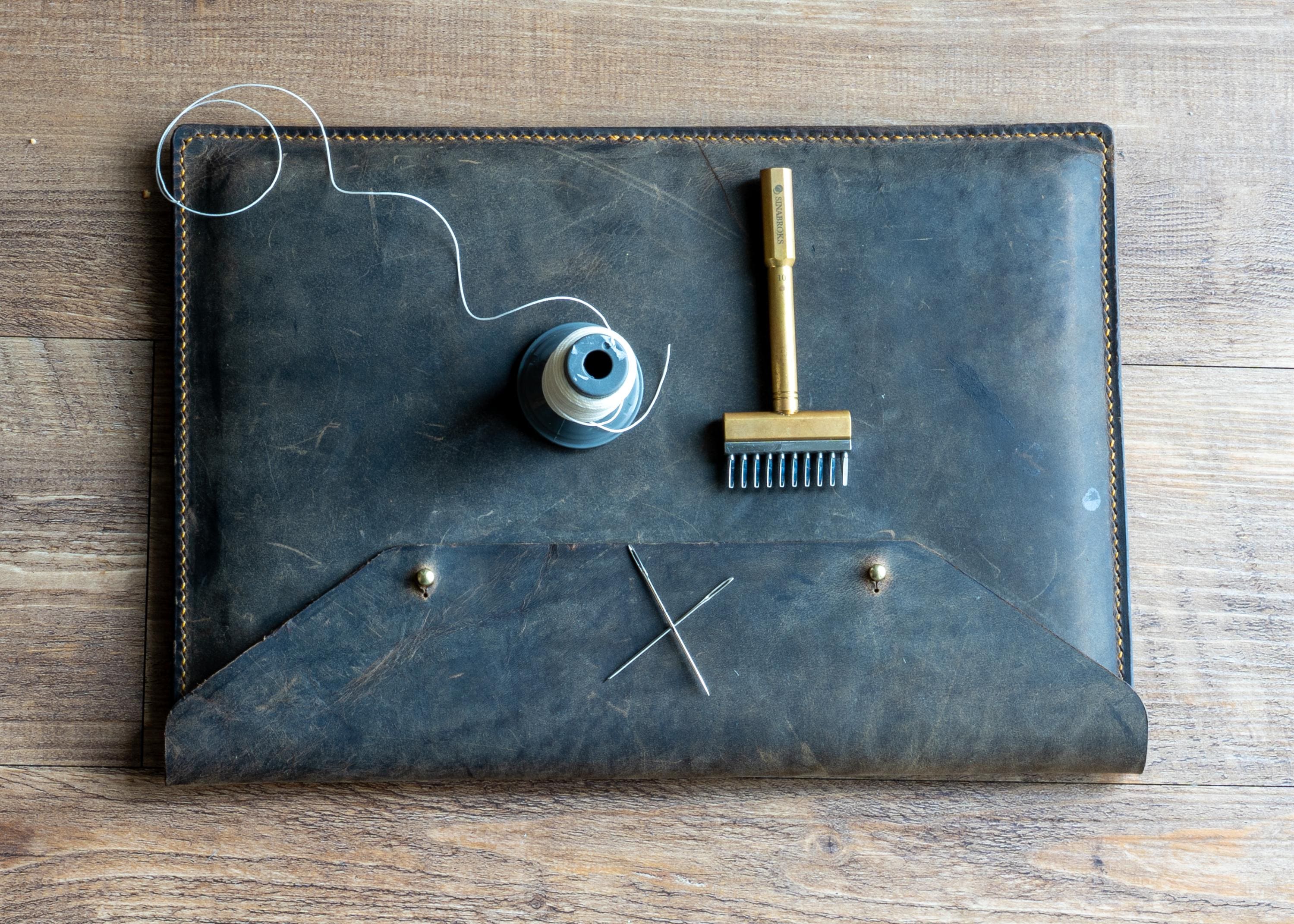 Leather MacBook sleeve | MacBook Case | minimalist iPad sleeve | Laptop case 11, 13, 14, 15, 16,17