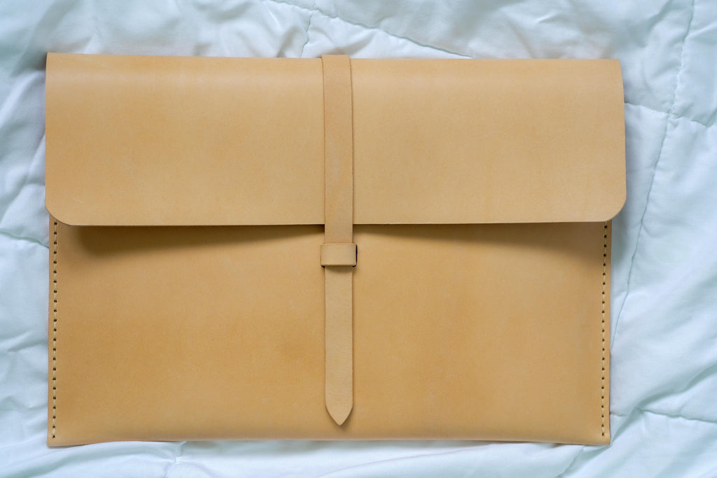 MacBook Lederhülle Notebook Hülle mit Klappe Laptop Sleeve MacBook Hülle iPad Hülle Laptop Hülle | 11, 13, 14, 15, 16 ,17 Zoll" Natural