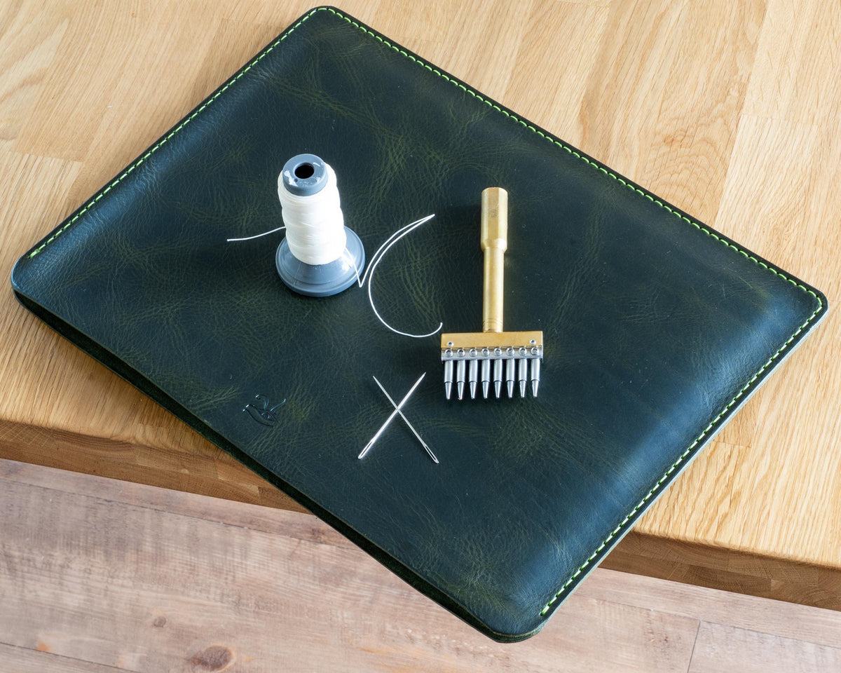 Leather MacBook sleeve | MacBook Case | minimalist iPad sleeve | Laptop case 11, 13, 14, 15, 16,17