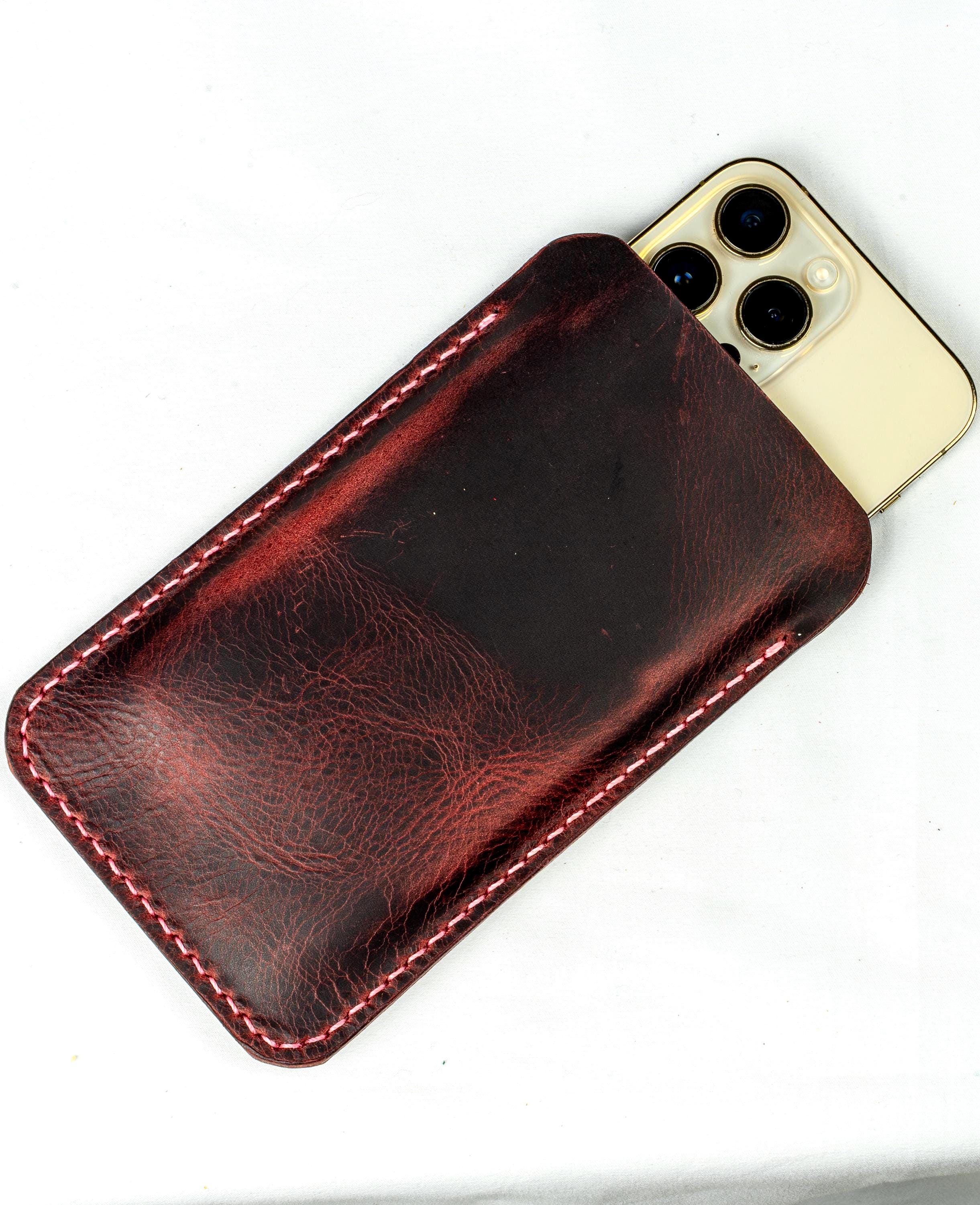 Hand-stitched Leather Case for Your Smartphone - iPhone Case, Every Stitch Sewn by Hand • iPhone Etui