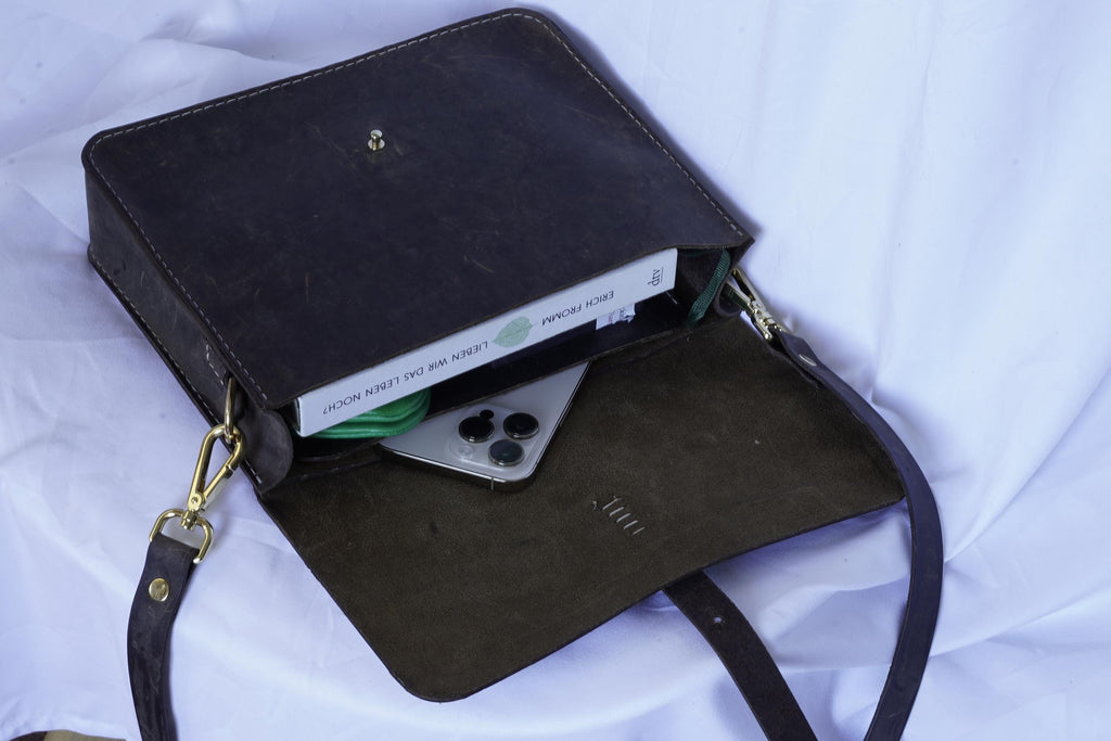 Handcrafted Leather Crossbody Bag from leather - Vintage leather bag - Saddle Stitched - Handmade leather bag
