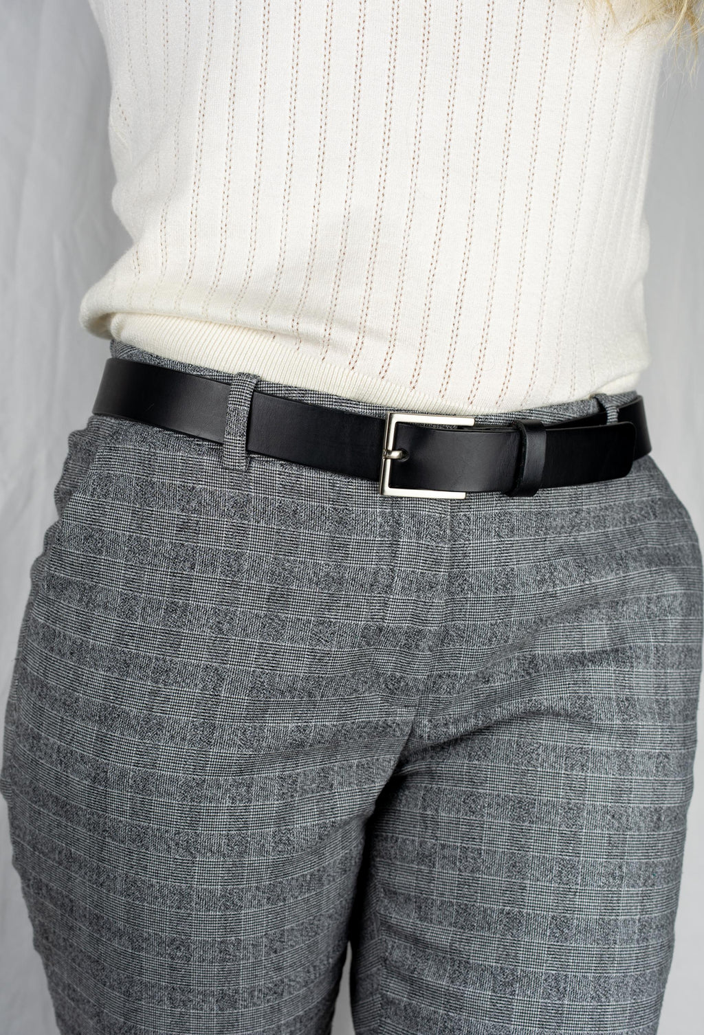 Artisan Handcrafted Leather Belts: Custom Jeans Belts for Men and Women - leather Jeans Belts | Handmade in Germany