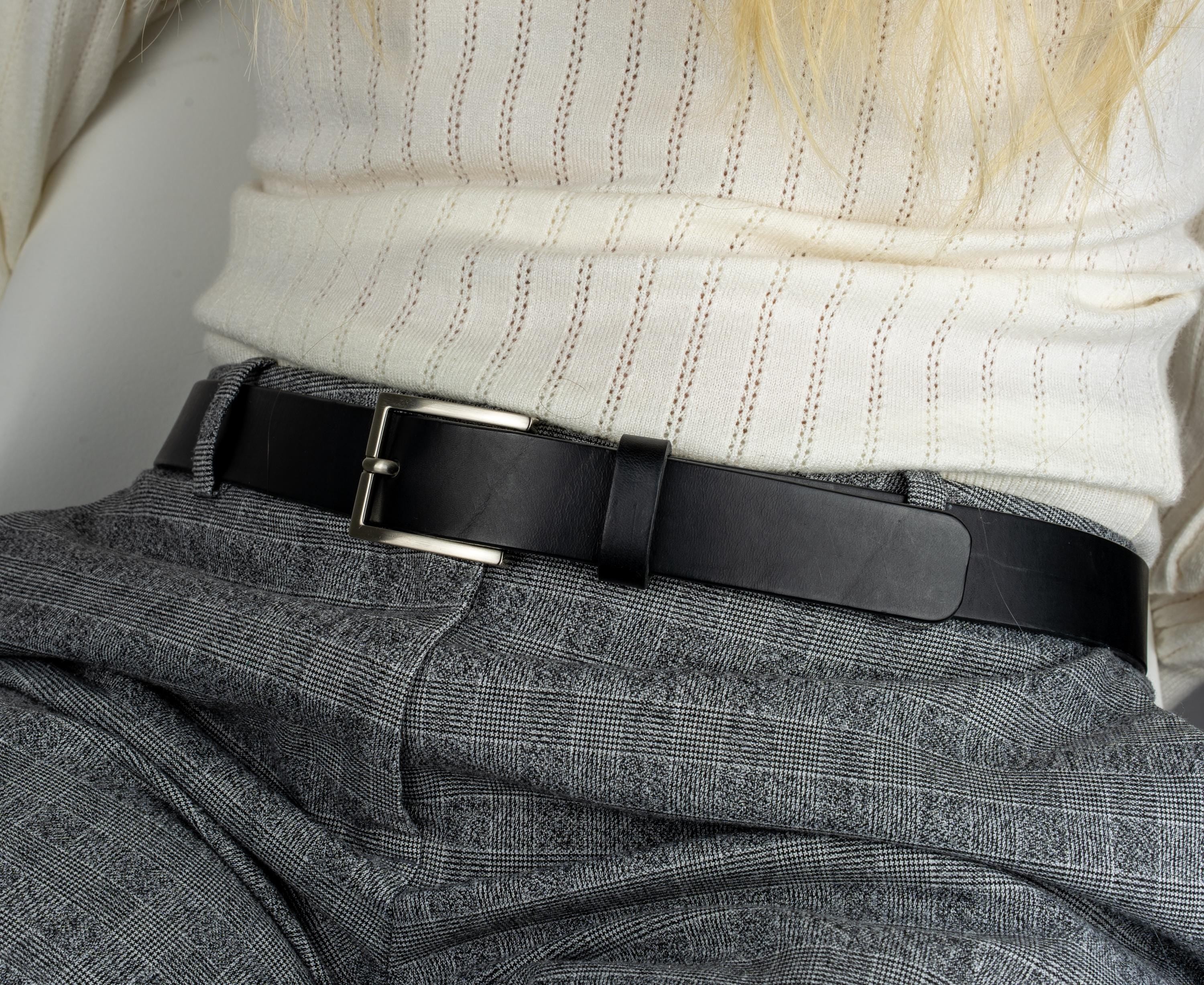 Artisan Handcrafted Leather Belts: Custom Jeans Belts for Men and Women - leather Jeans Belts | Handmade in Germany