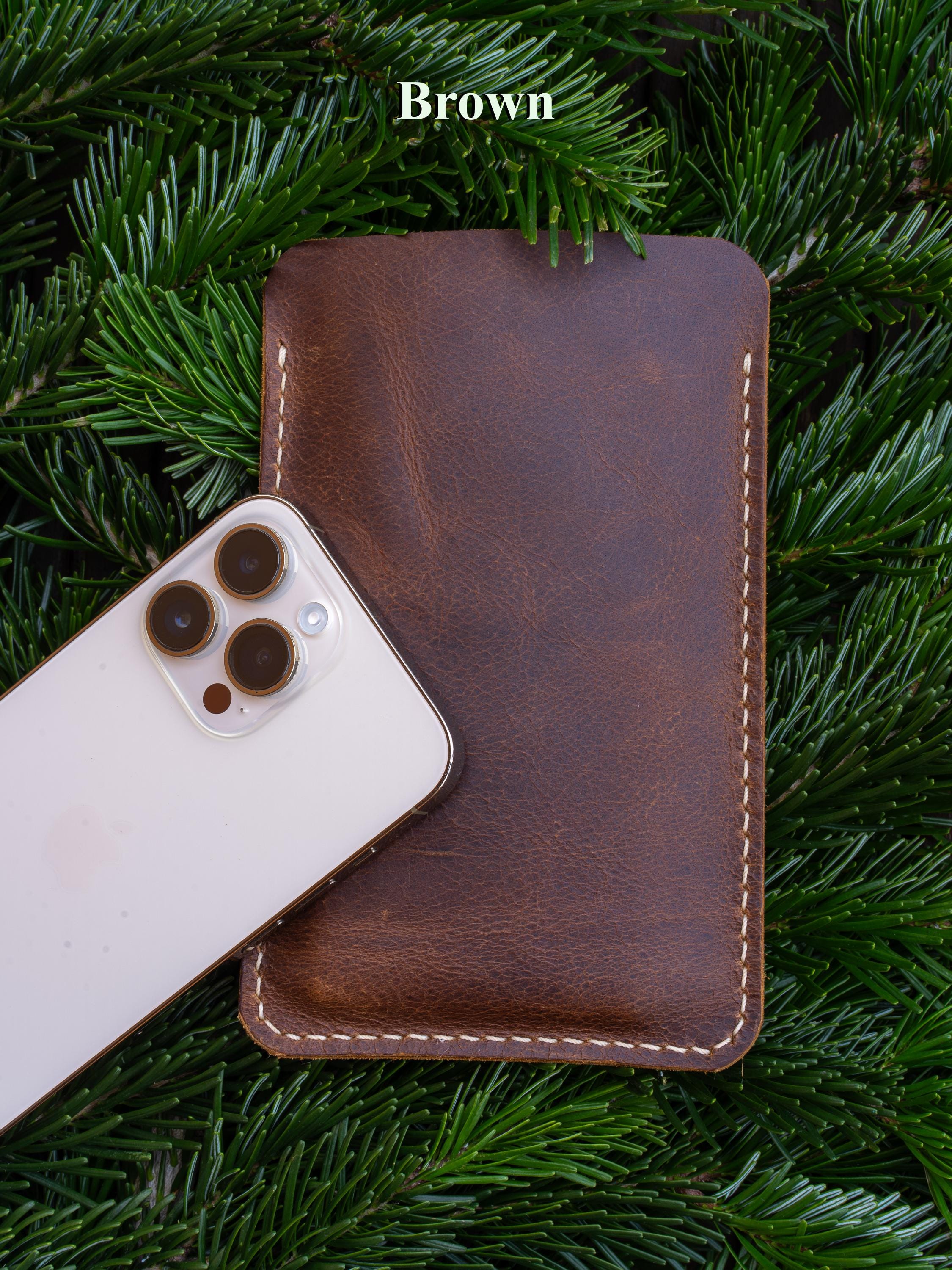 Hand-stitched Leather Case for Your Smartphone - iPhone Case, Every Stitch Sewn by Hand • iPhone Etui