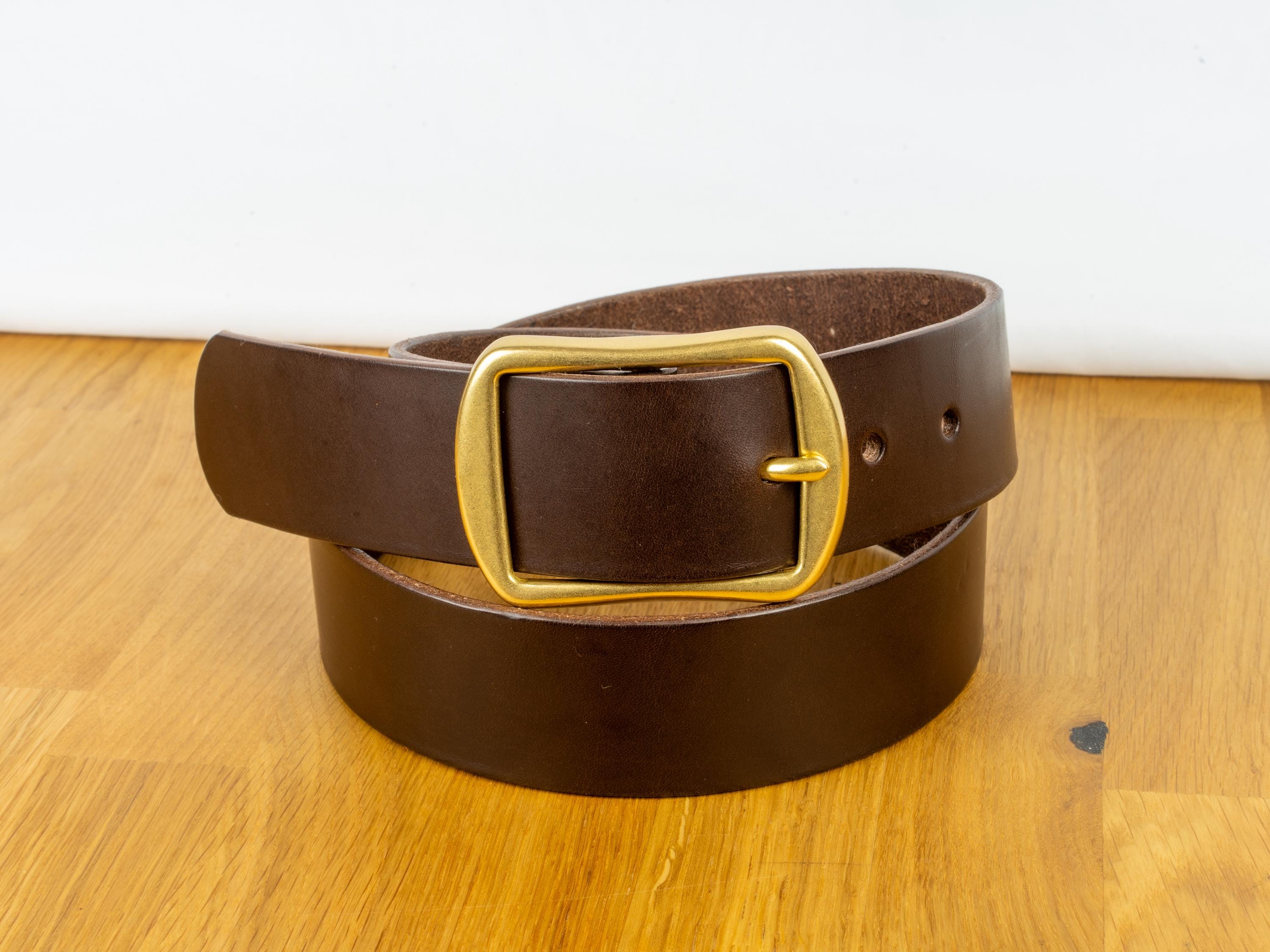Handmade Leather Belt for Women from Vegetable-Tanned Premium Leather | Handcrafted 3.5 cm Belt | Black or Brown Belt | Natural Leather
