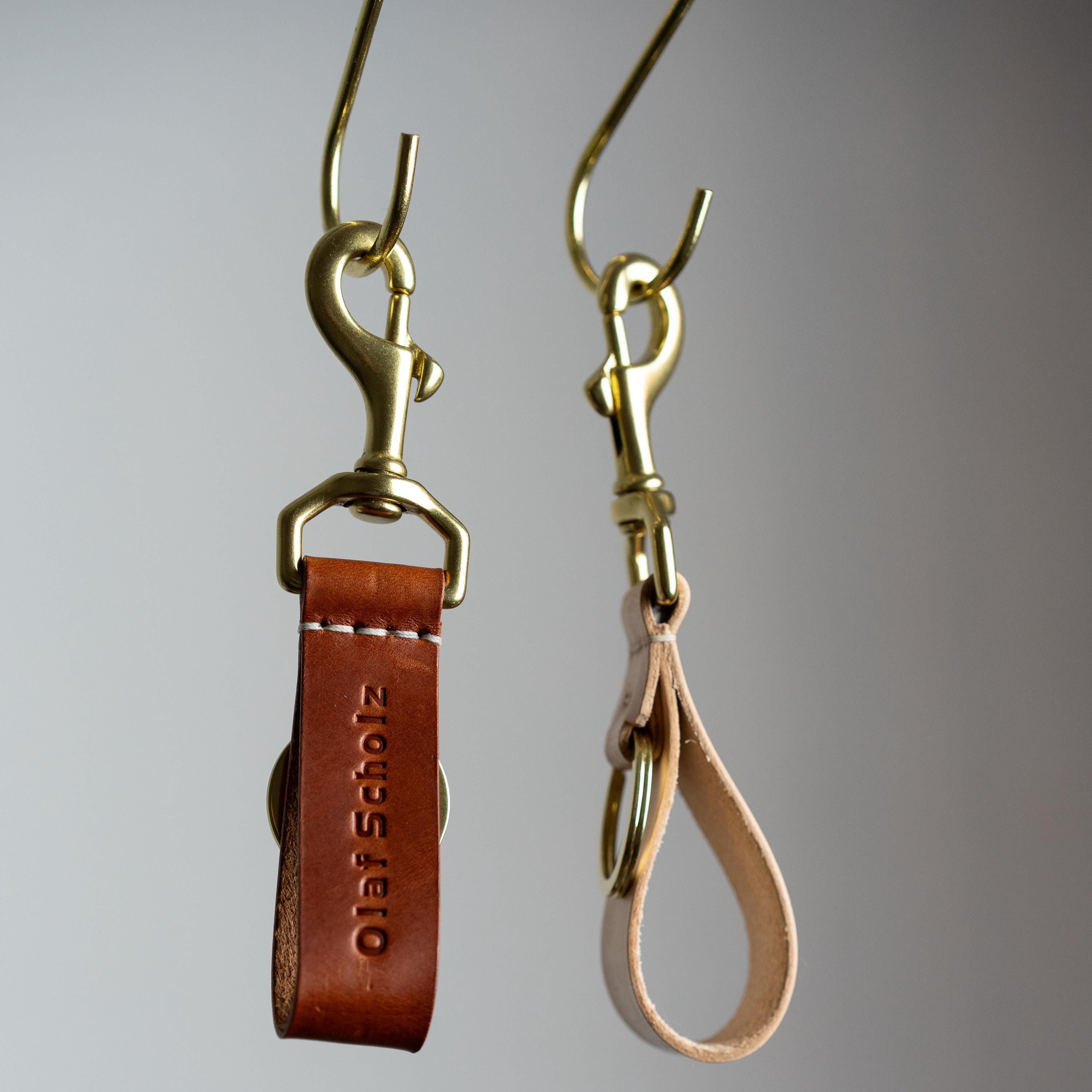 Handgemachter Leder Schlüsselanhänger personalisiert – Individuell graviertes Schlüsselband aus pflanzlichem Leder – Für Ihn, Papa, Ehemann