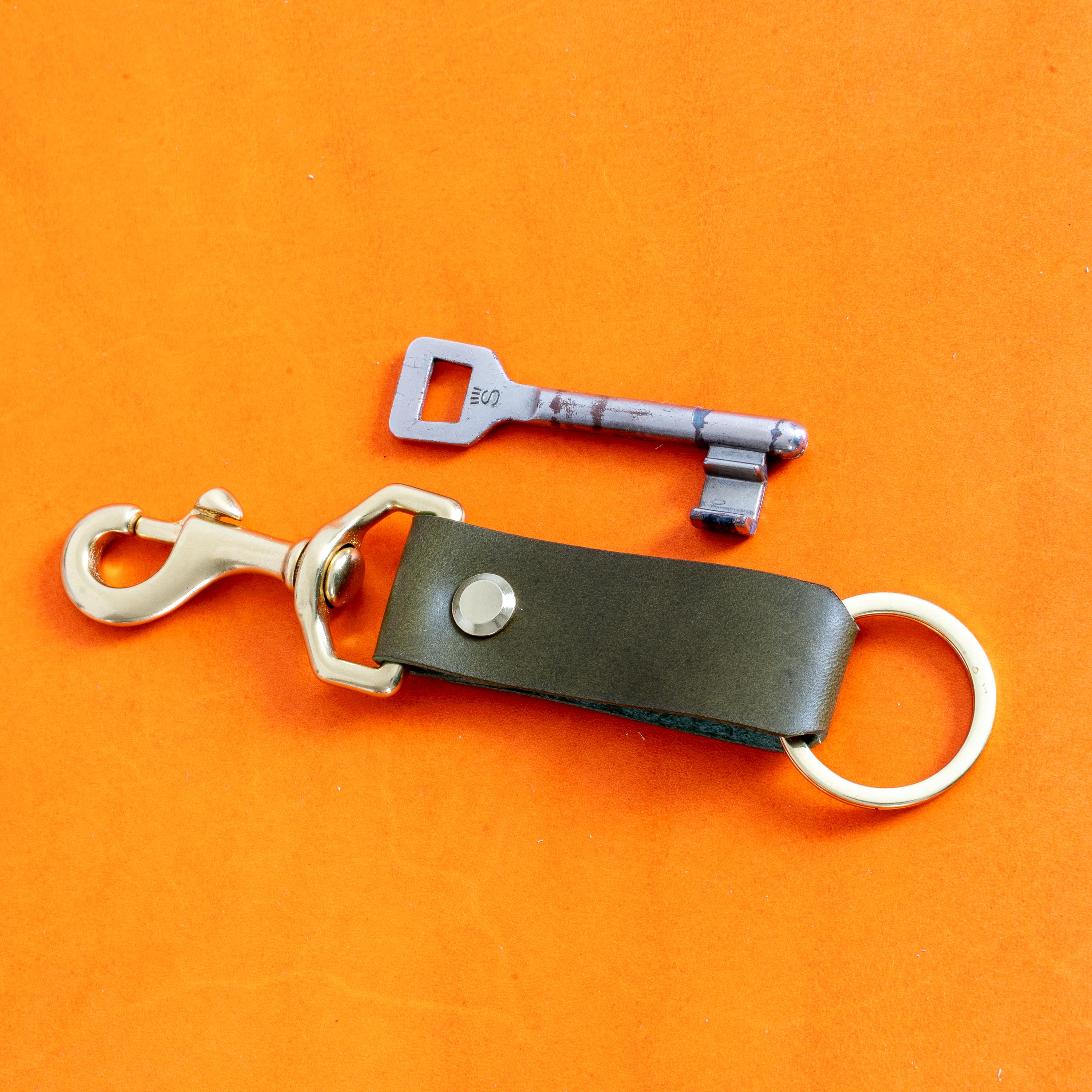 Schlüsselband aus Pueblo-Leder • individuell graviert (bis 15 Buchstaben) • Handarbeit in Deutschland • Schlüsselanhänger
