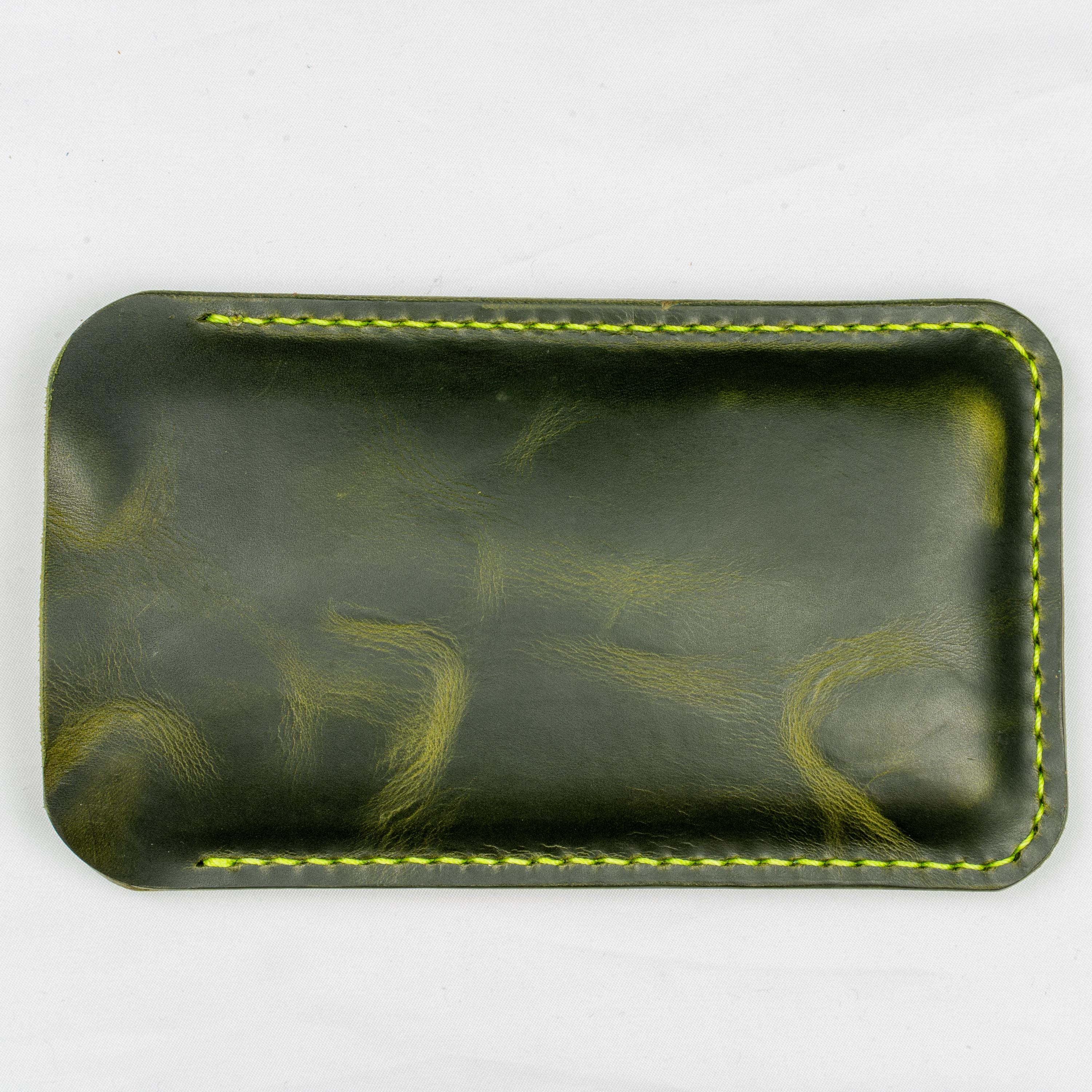 Hand-stitched Leather Case for Your Smartphone - iPhone Case, Every Stitch Sewn by Hand • iPhone Etui