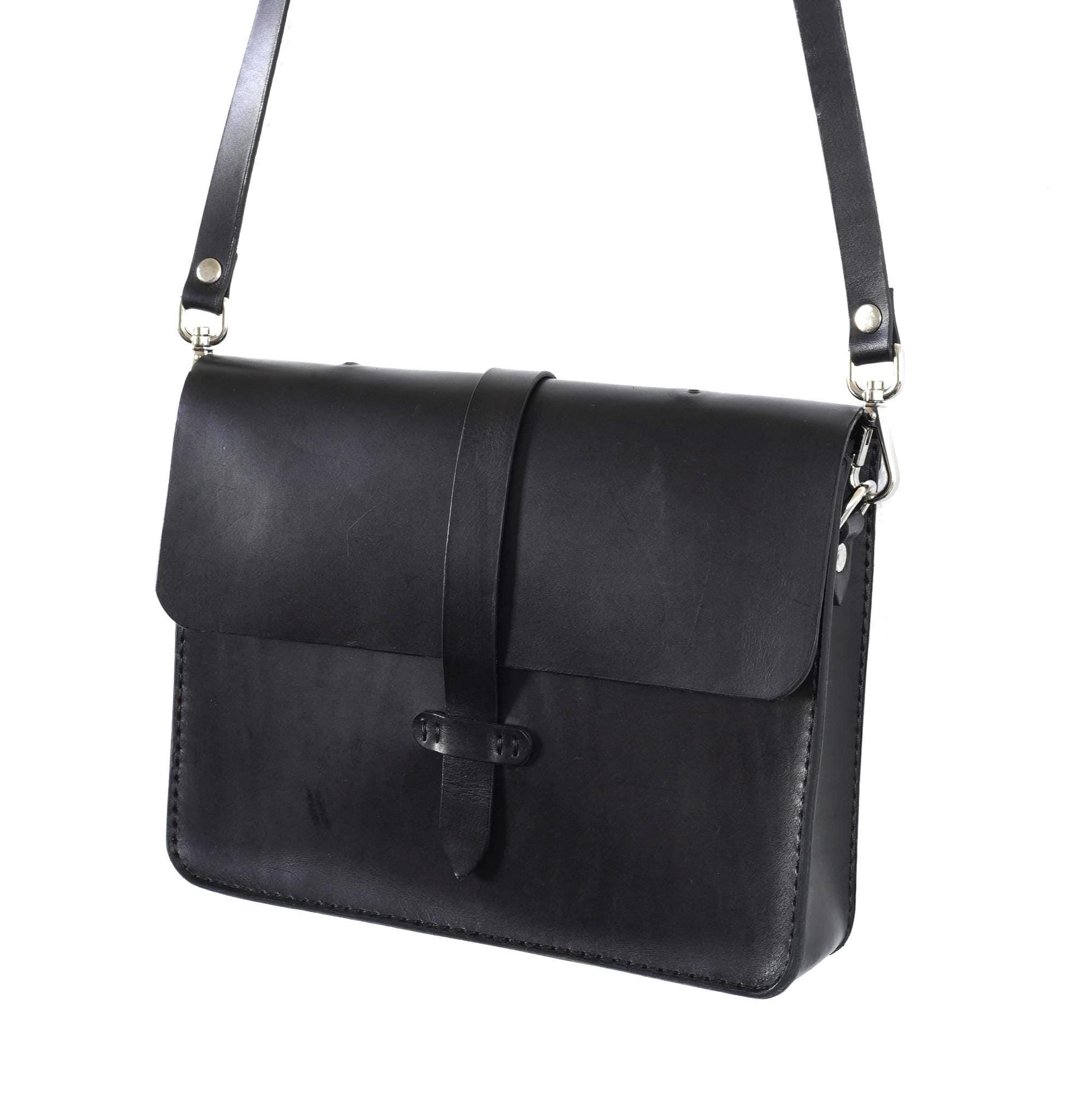 Handgenähte Leder-Laptoptasche aus italienischem Veg-Tan-Leder | Individuell anpassbar | Schwarz
