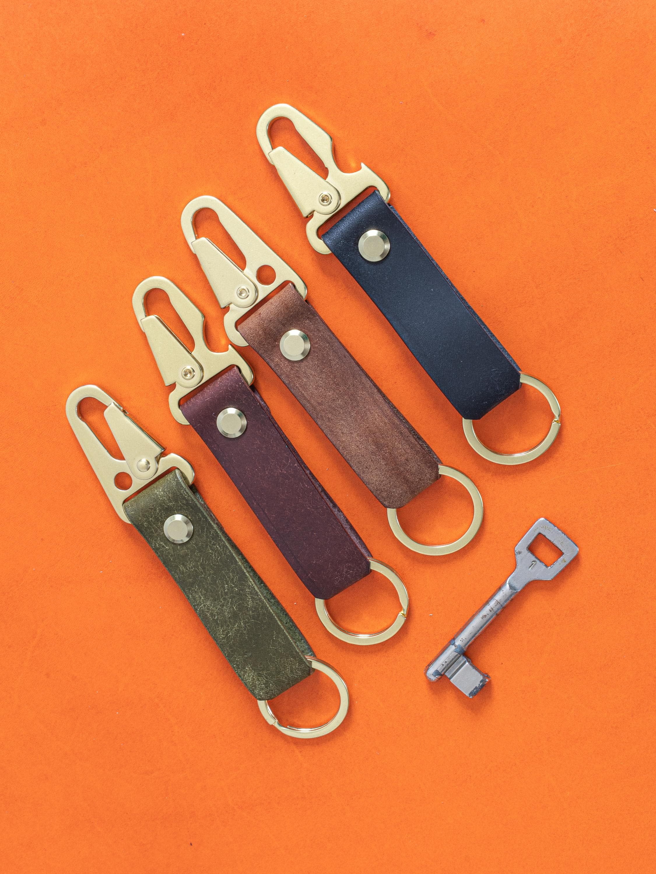 Schlüsselband aus Pueblo-Leder • individuell graviert (bis 15 Buchstaben) • Handarbeit in Deutschland • Schlüsselanhänger