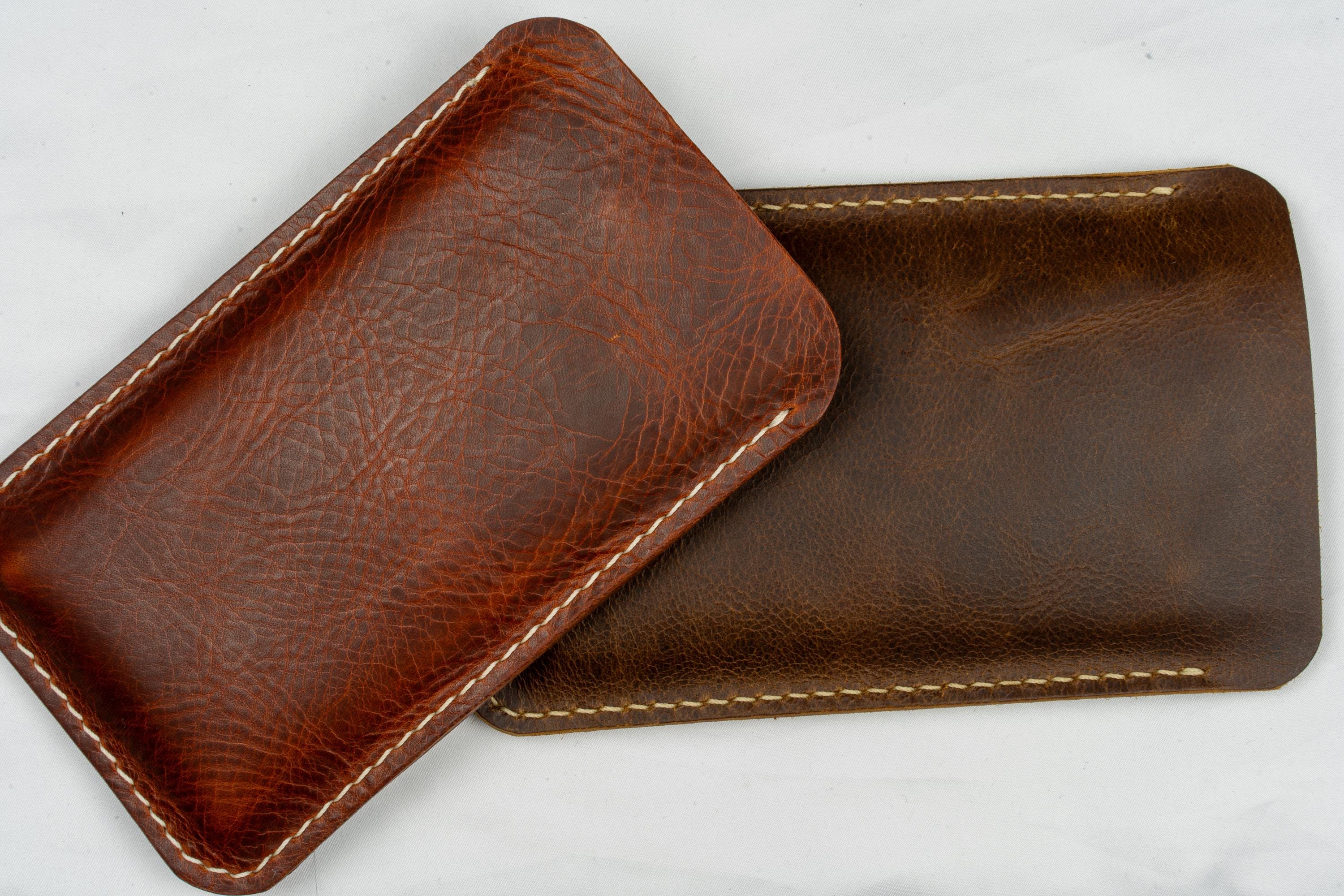 Hand-stitched Leather Case for Your Smartphone - iPhone Case, Every Stitch Sewn by Hand • iPhone Etui