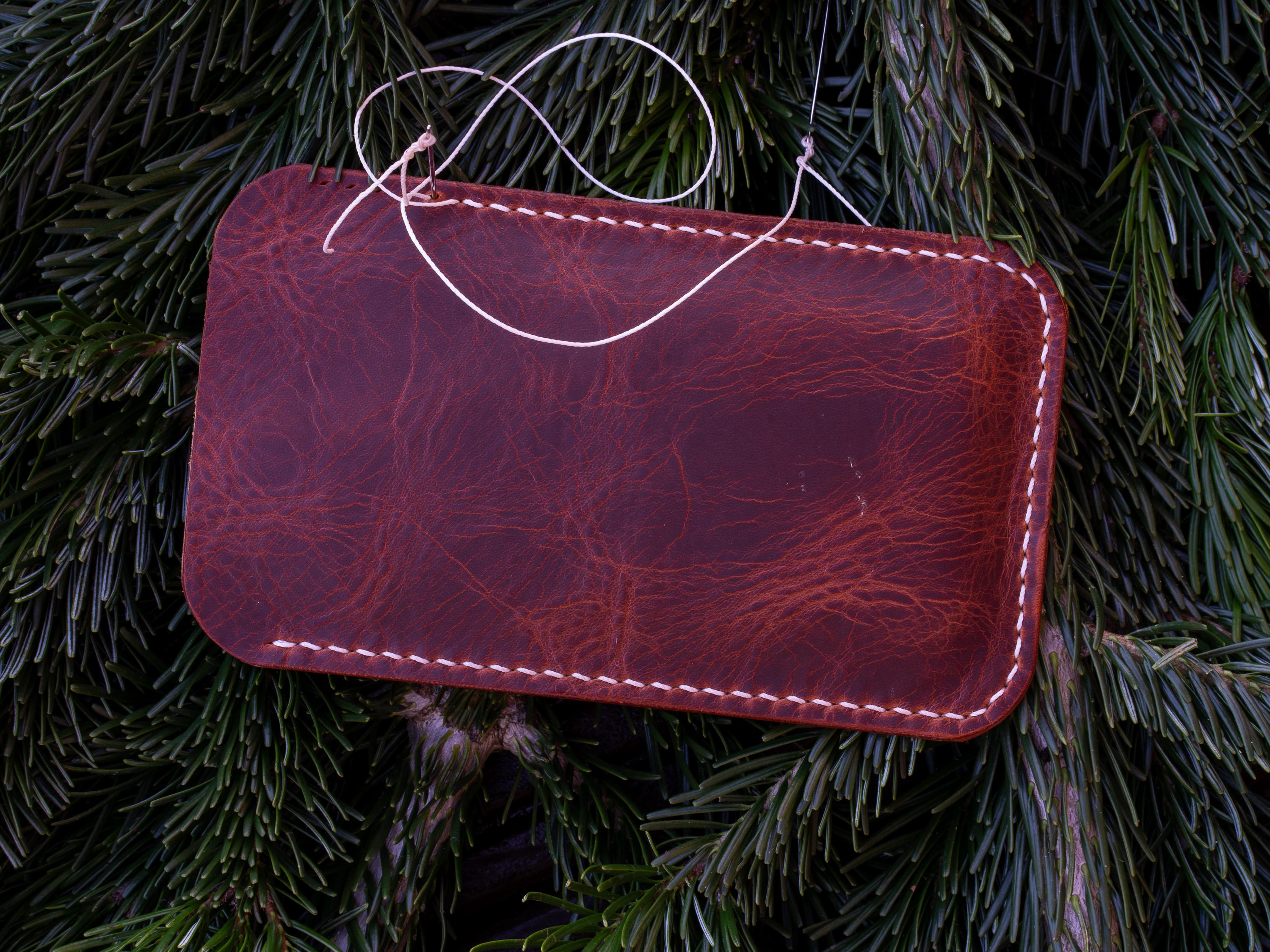 Hand-stitched Leather Case for Your Smartphone - iPhone Case, Every Stitch Sewn by Hand • iPhone Etui