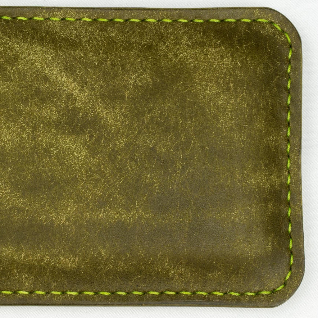Hand-stitched Leather Case for Your Smartphone - iPhone Case, Every Stitch Sewn by Hand • iPhone Etui