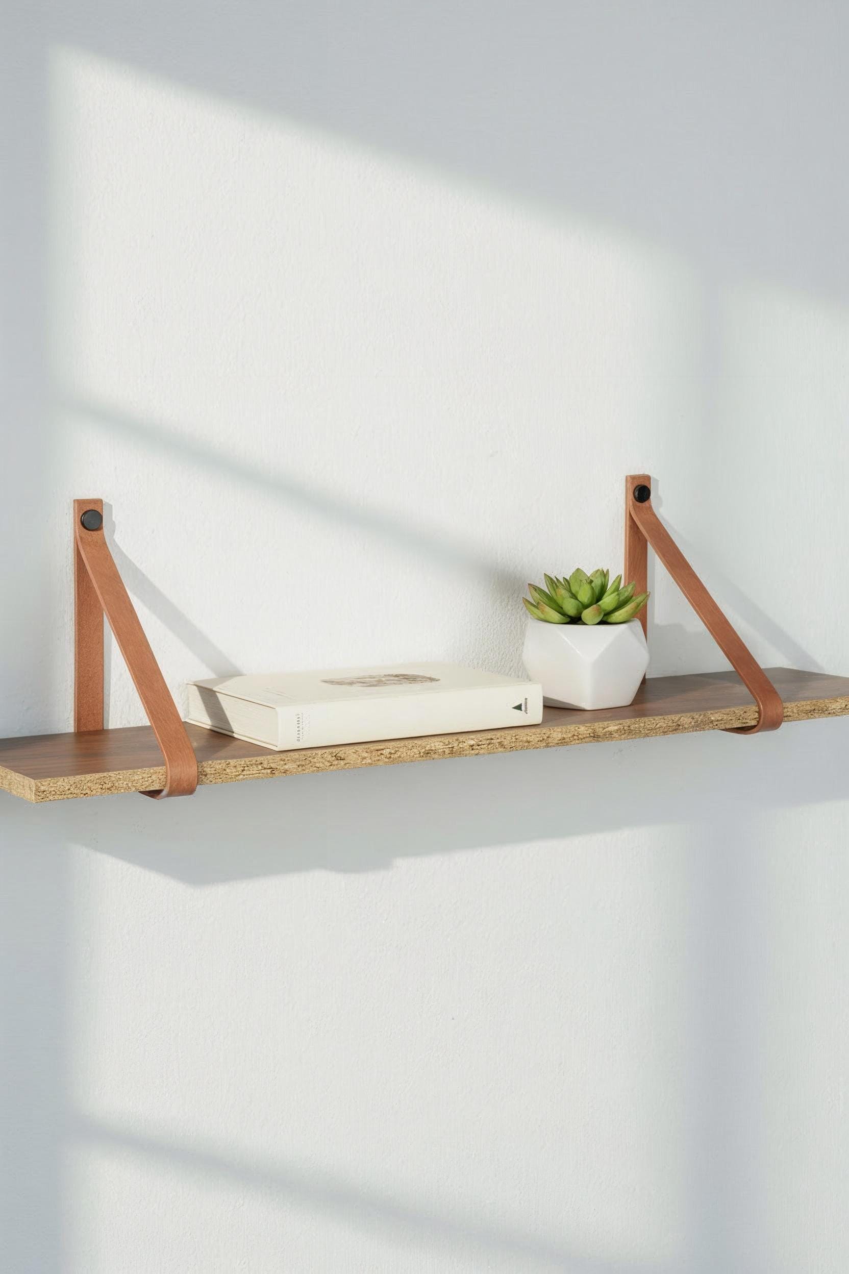 Hängeregal mit Lederriemen Leder l Leder Wandhalterung Regal | Handmade Leather Shelf Brackets | Plant Shelf l Lederriemen Regalträger