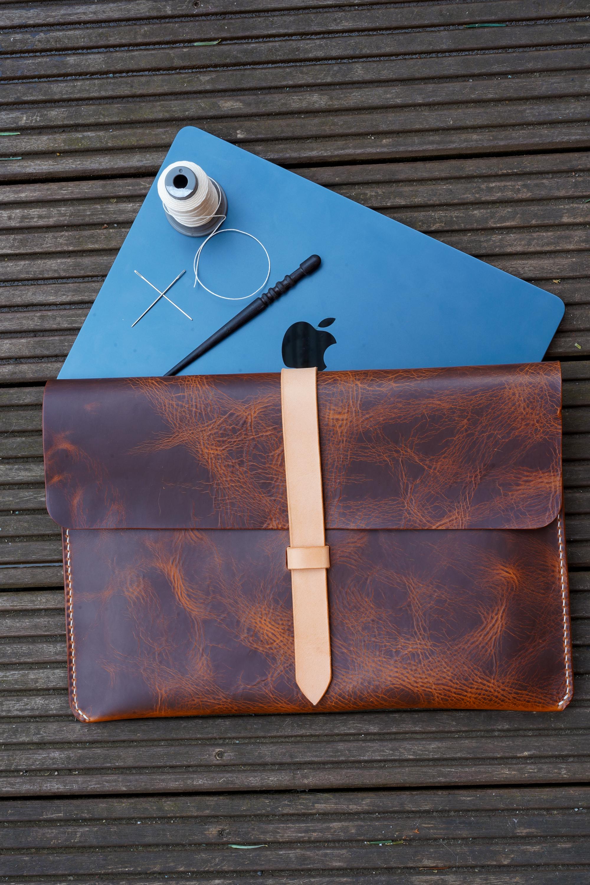 Leather MacBook sleeve | MacBook Case | minimalist iPad sleeve | Laptop case 11, 13, 14, 15, 16,17