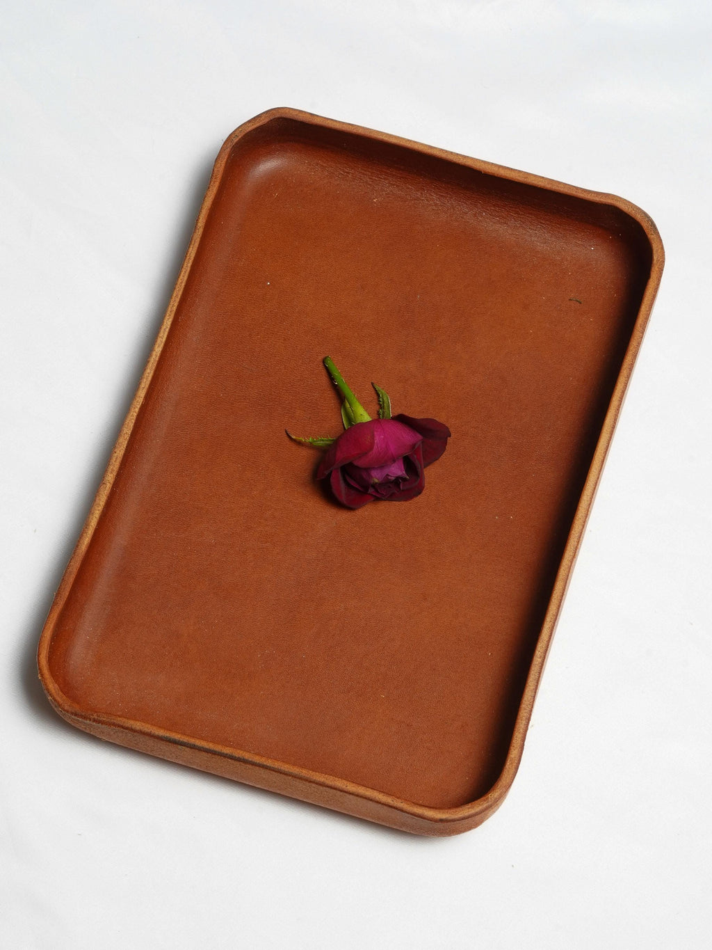 Handmade Leather Tray – Minimalist Catchall for Everyday Essentials