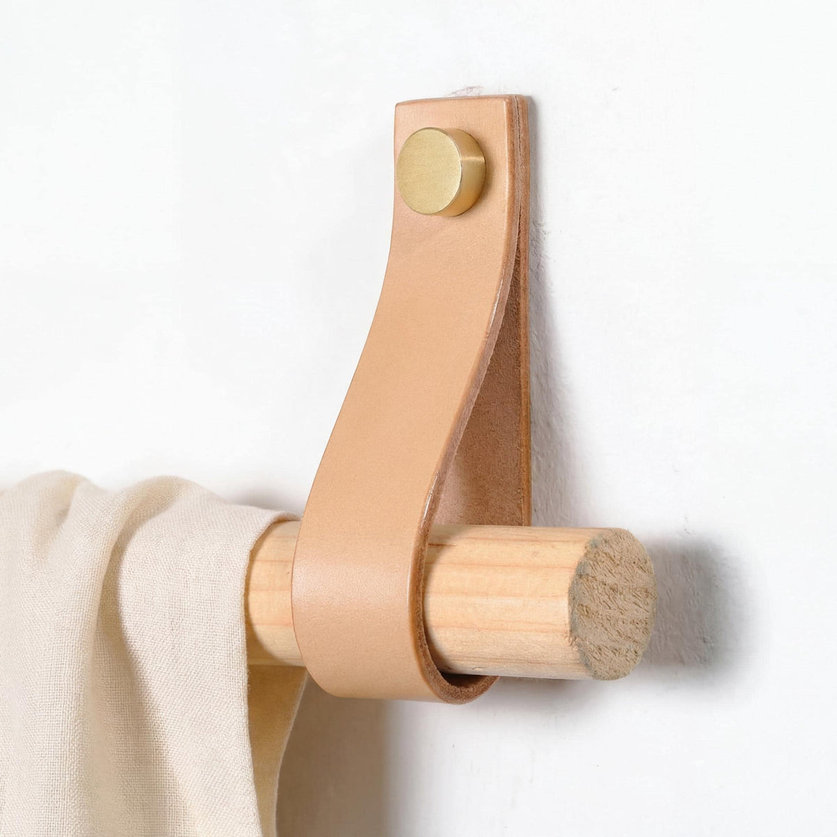 Handgefertigte Leder Gardienenhalter – Conceria Walpier Buttero | 12 Farben | 5 Größen | bis 20% Mengenrabatt