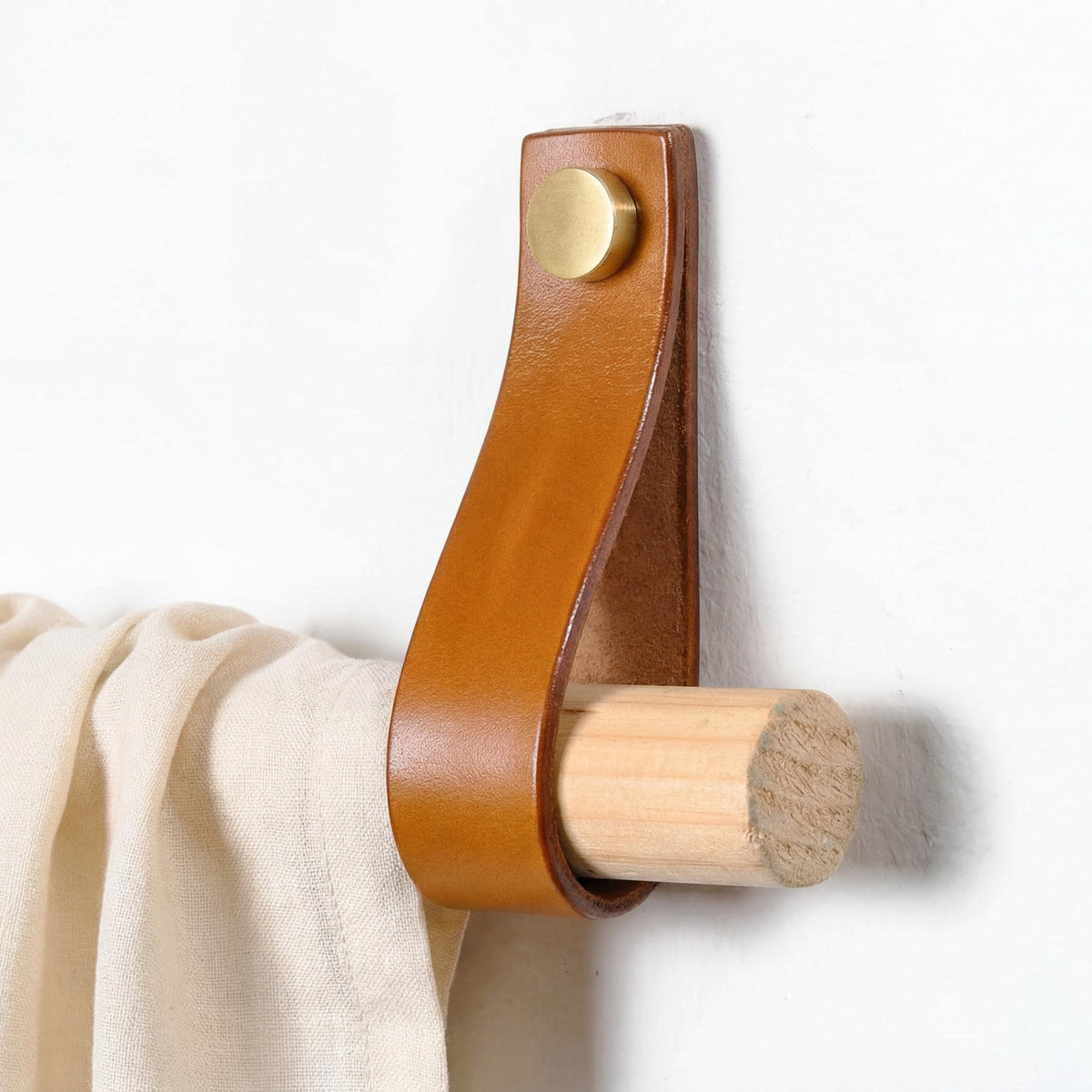 Handgefertigte Leder Gardienenhalter – Conceria Walpier Buttero | 12 Farben | 5 Größen | bis 20% Mengenrabatt
