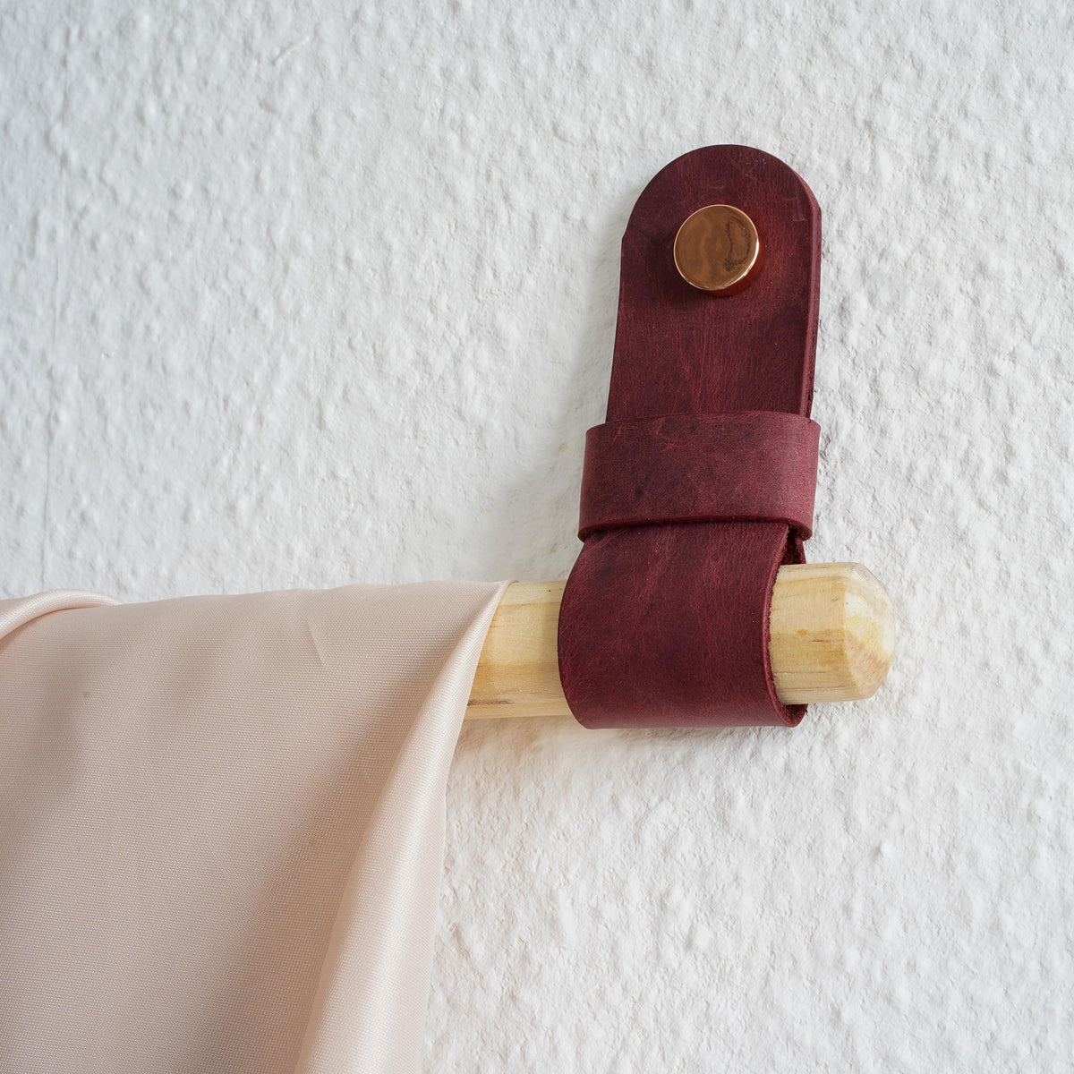 Gardinenstangenhalter Leder, Wandlederriemen – Leder Raffhalter – Gardienenhalter –Vorhangstangenhalter – Wandlederriemen – 2er Set