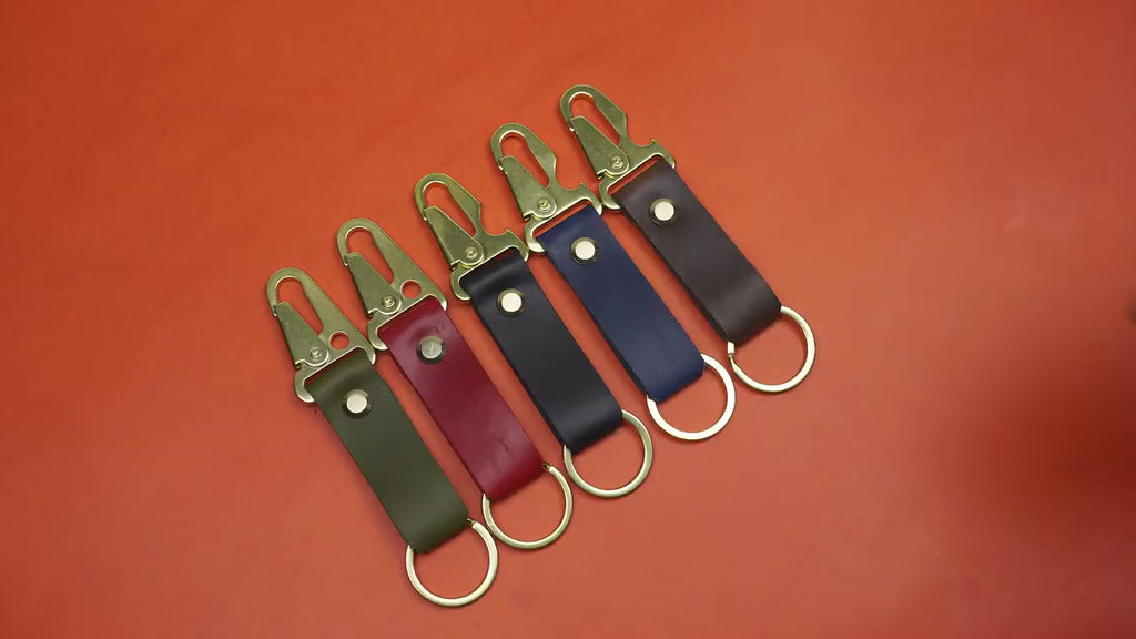 Schlüsselband aus Italienischem Vegtan-Leder • Individuell graviert (bis 15 Buchstaben) • Handarbeit aus Deutschland